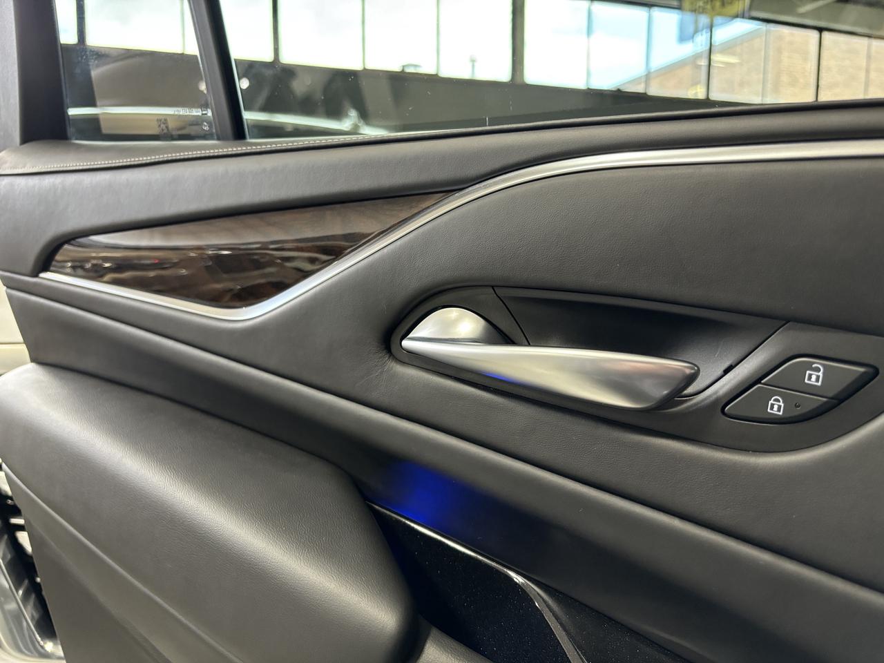 2023 Cadillac Escalade Sport Platinum DIESEL | DUAL DVD| AKG SOUND | +++ Photo