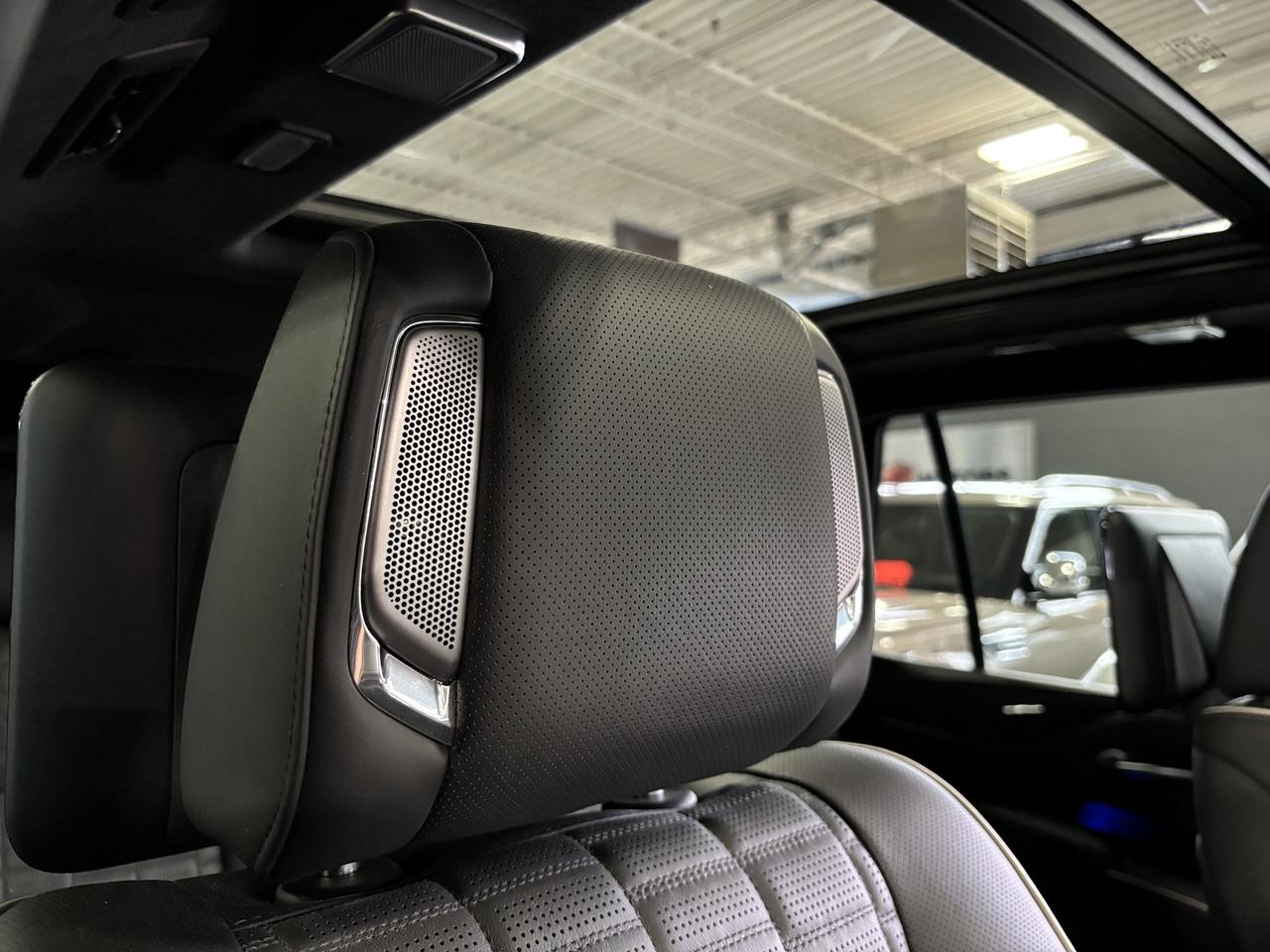 2023 Cadillac Escalade Sport Platinum DIESEL | DUAL DVD| AKG SOUND | +++ Photo