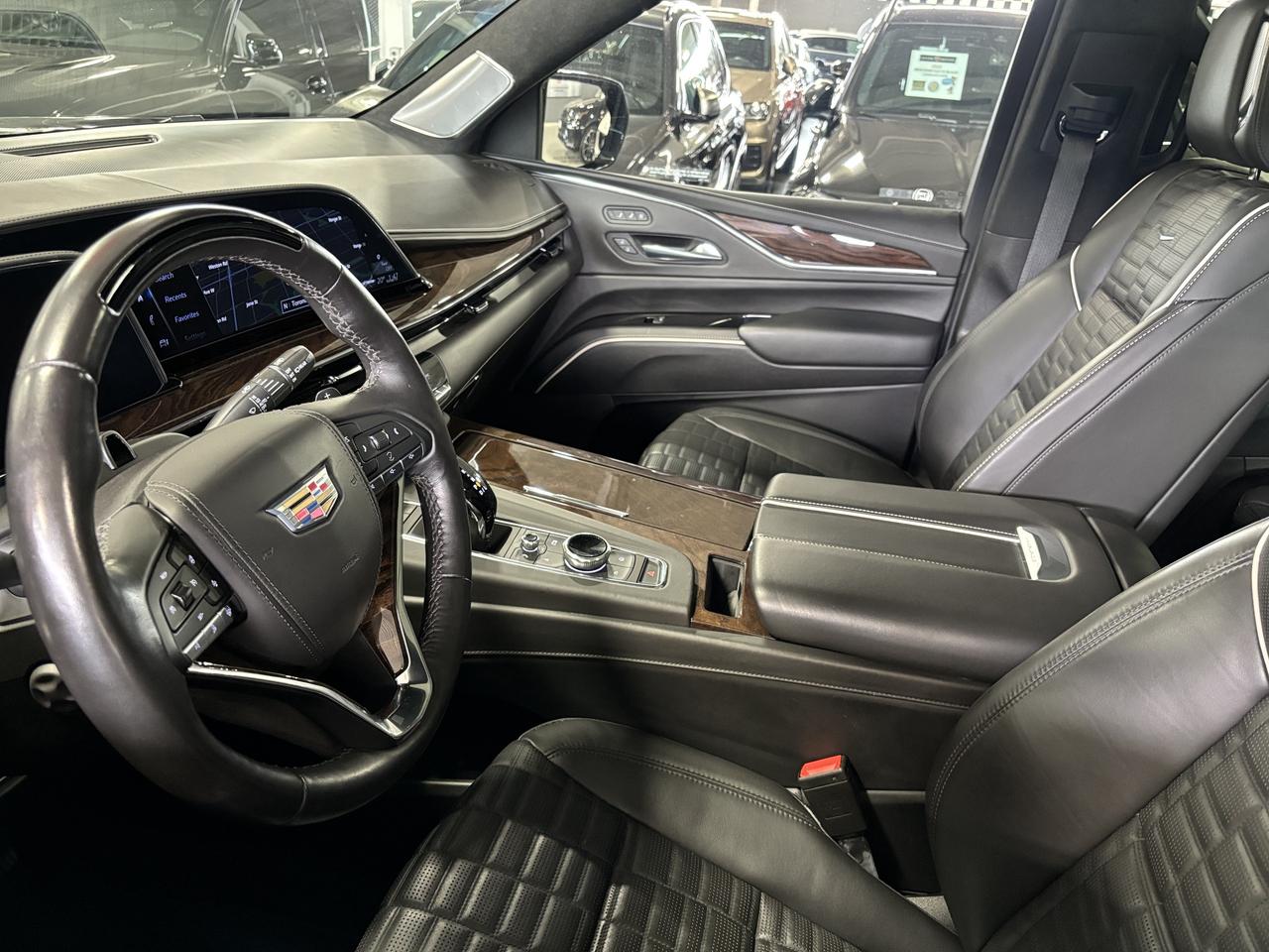 2023 Cadillac Escalade Sport Platinum DIESEL | DUAL DVD| AKG SOUND | +++ Photo