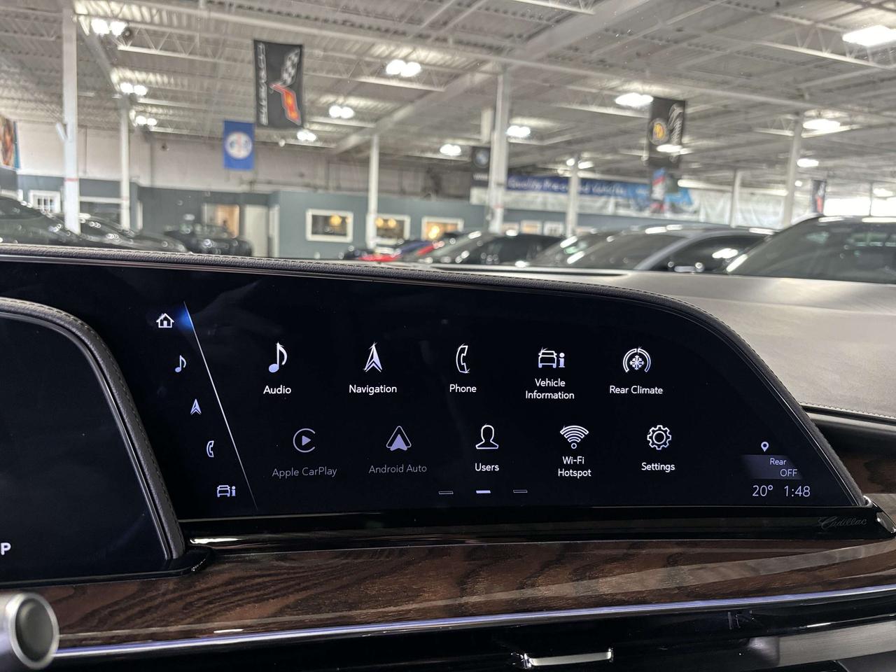 2023 Cadillac Escalade Sport Platinum DIESEL | DUAL DVD| AKG SOUND | +++ Photo