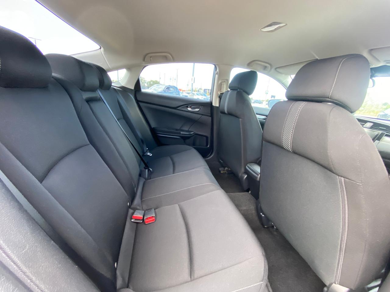 2018 Honda Civic SE CVT - Photo #15