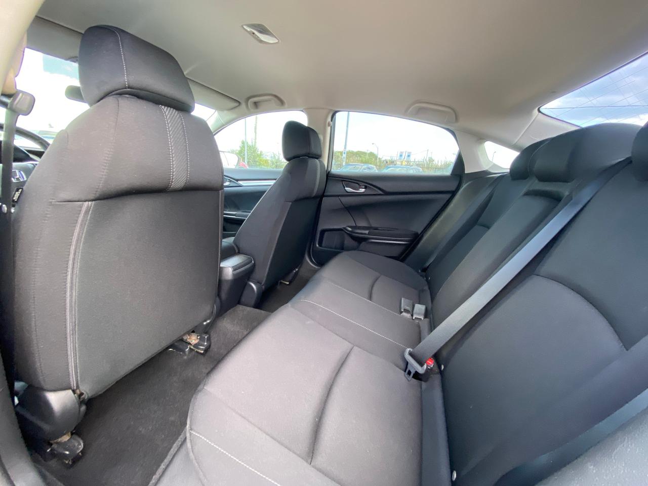 2018 Honda Civic SE CVT - Photo #14