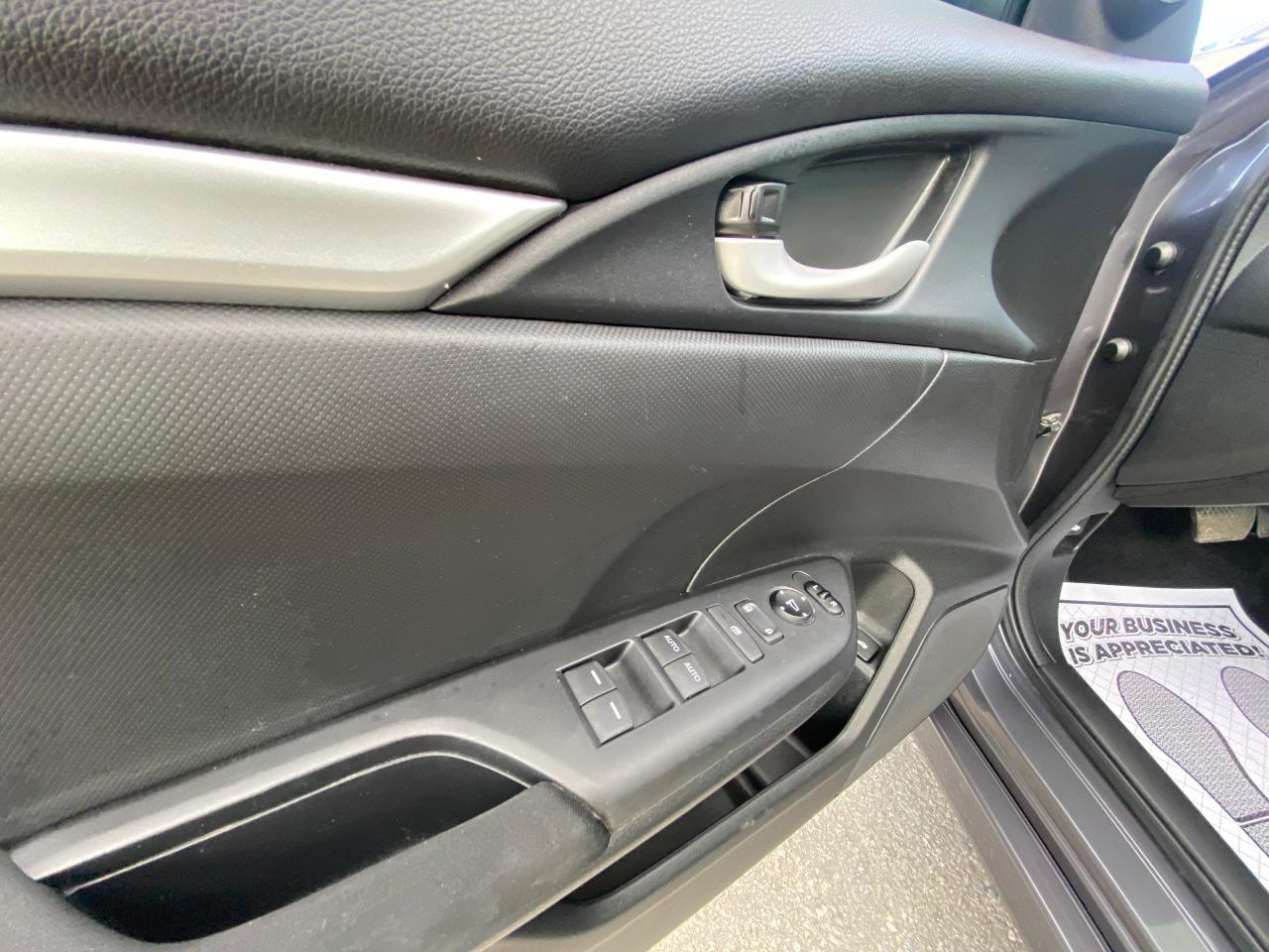 2018 Honda Civic SE CVT - Photo #12