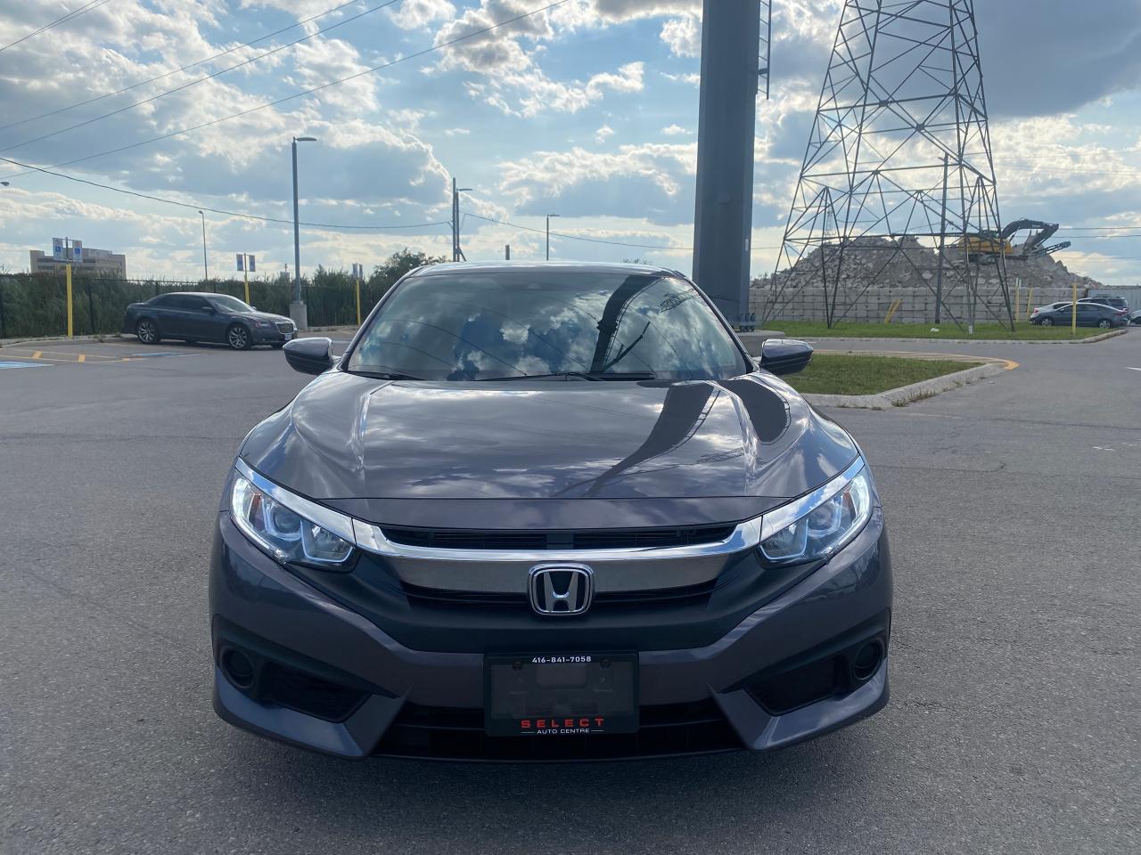 2018 Honda Civic SE CVT Photo2