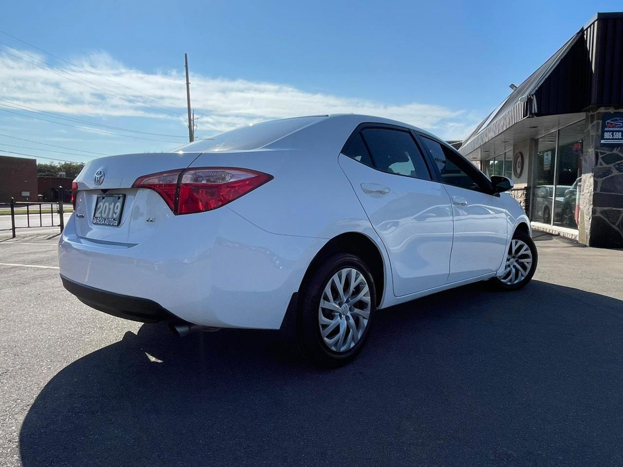 2019 Toyota Corolla AUTO CAMERA BLUETOOTH LEATHERATE SEATS NEW TIRES - Photo #7