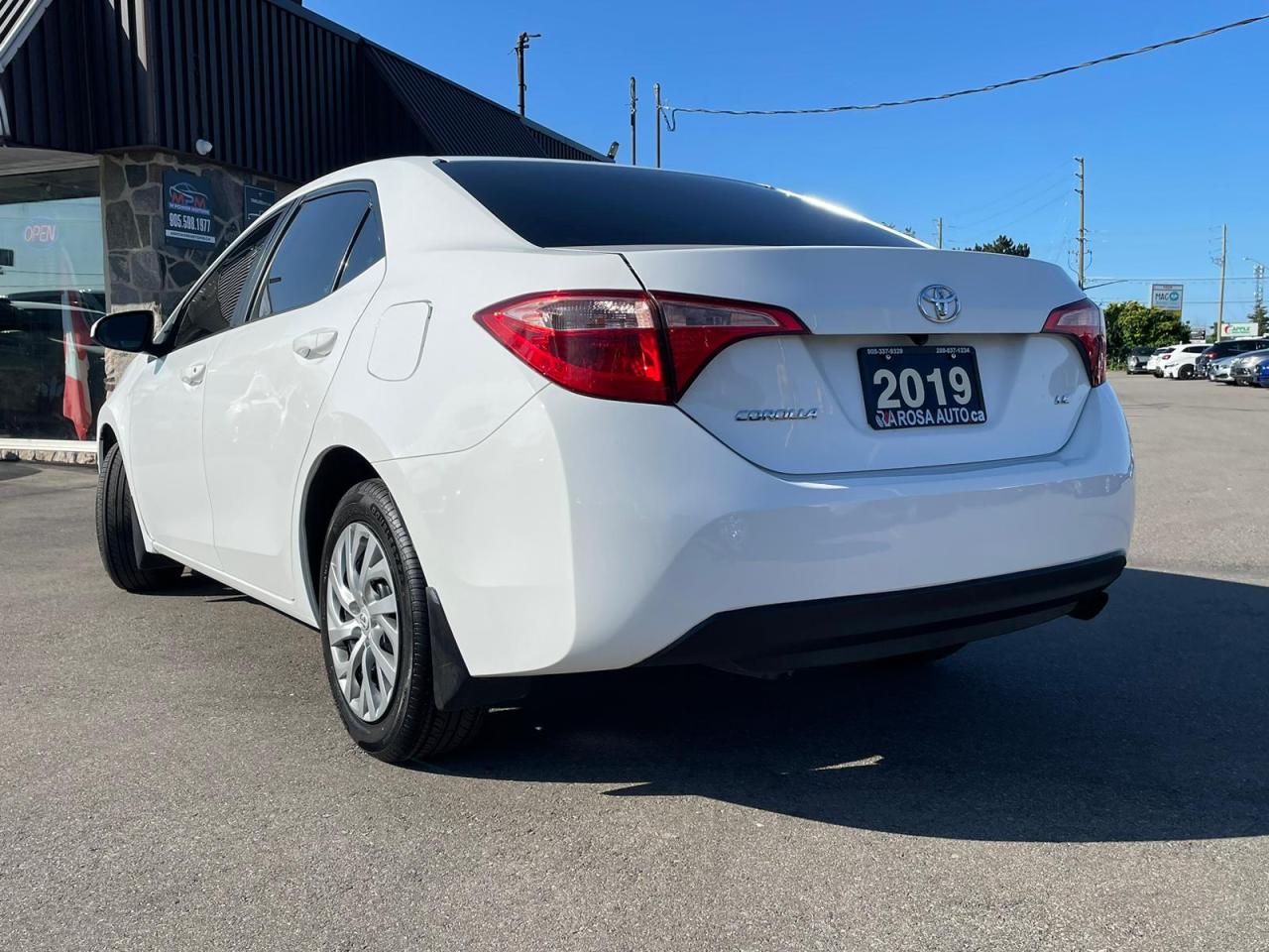 2019 Toyota Corolla AUTO CAMERA BLUETOOTH LEATHERATE SEATS NEW TIRES - Photo #4