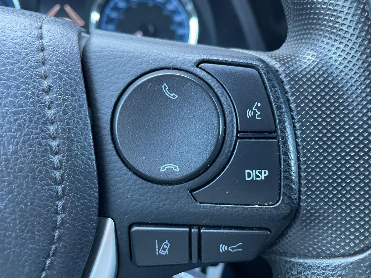 2019 Toyota Corolla AUTO CAMERA BLUETOOTH LEATHERATE SEATS NEW TIRES - Photo #20