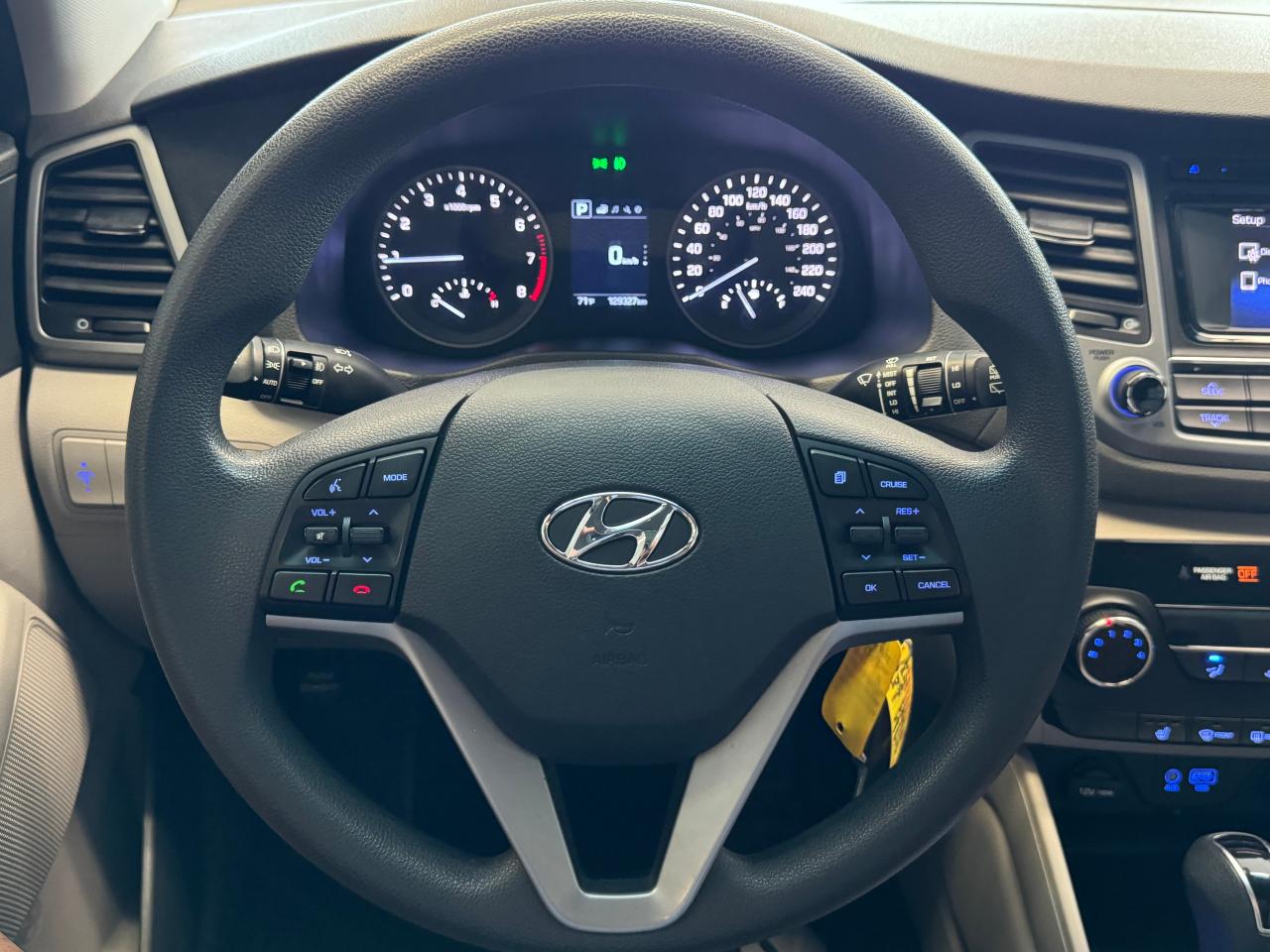 2017 Hyundai Tucson FWD+New Brakes+Tinted+Heated Seats+CLEAN CARFAX - Photo #10