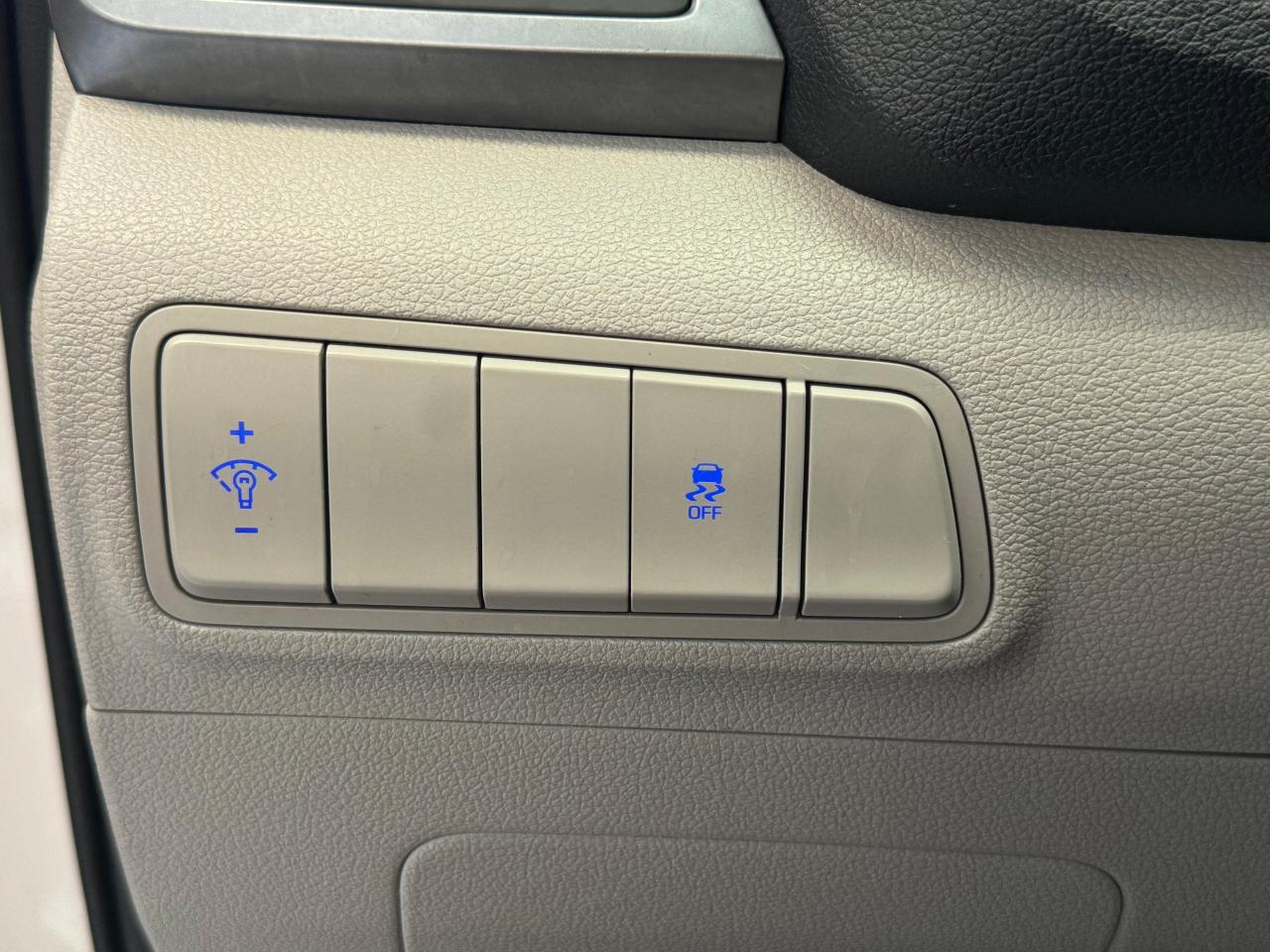 2017 Hyundai Tucson FWD+New Brakes+Tinted+Heated Seats+CLEAN CARFAX - Photo #44