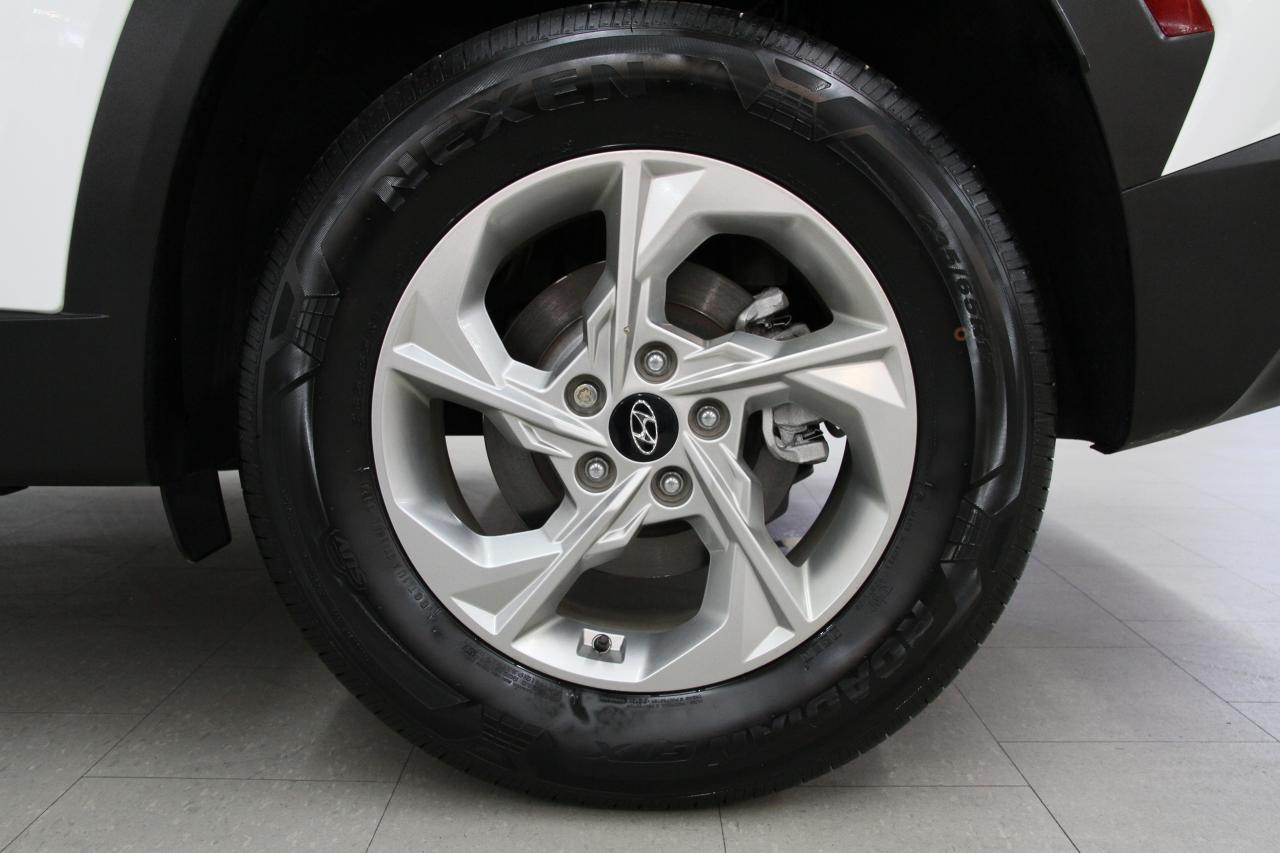 2022 Hyundai Tucson PREFERRED | AWD | BSM | Heated Seats | CarPlay