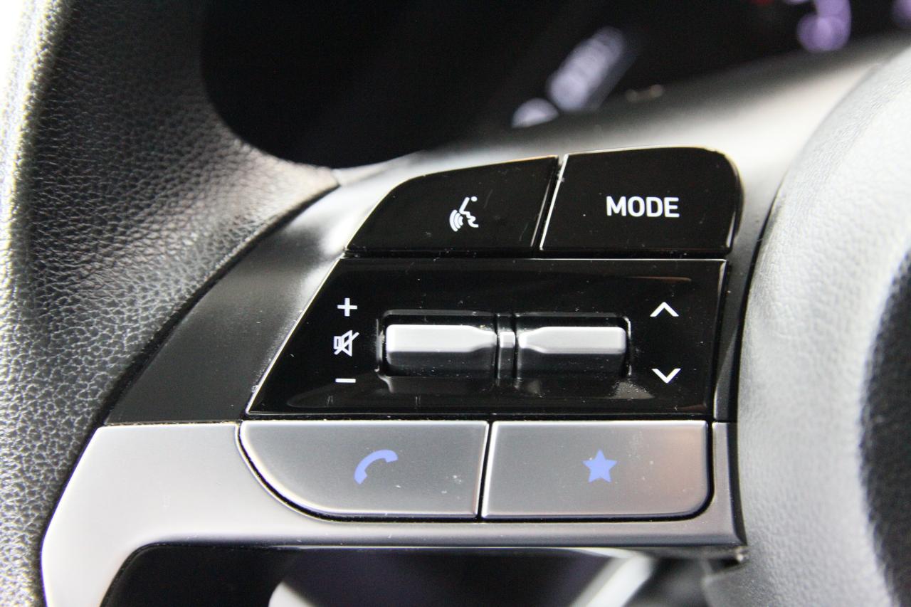 2022 Hyundai Tucson PREFERRED | AWD | BSM | Heated Seats | CarPlay