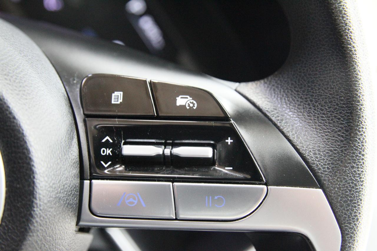 2022 Hyundai Tucson PREFERRED | AWD | BSM | Heated Seats | CarPlay