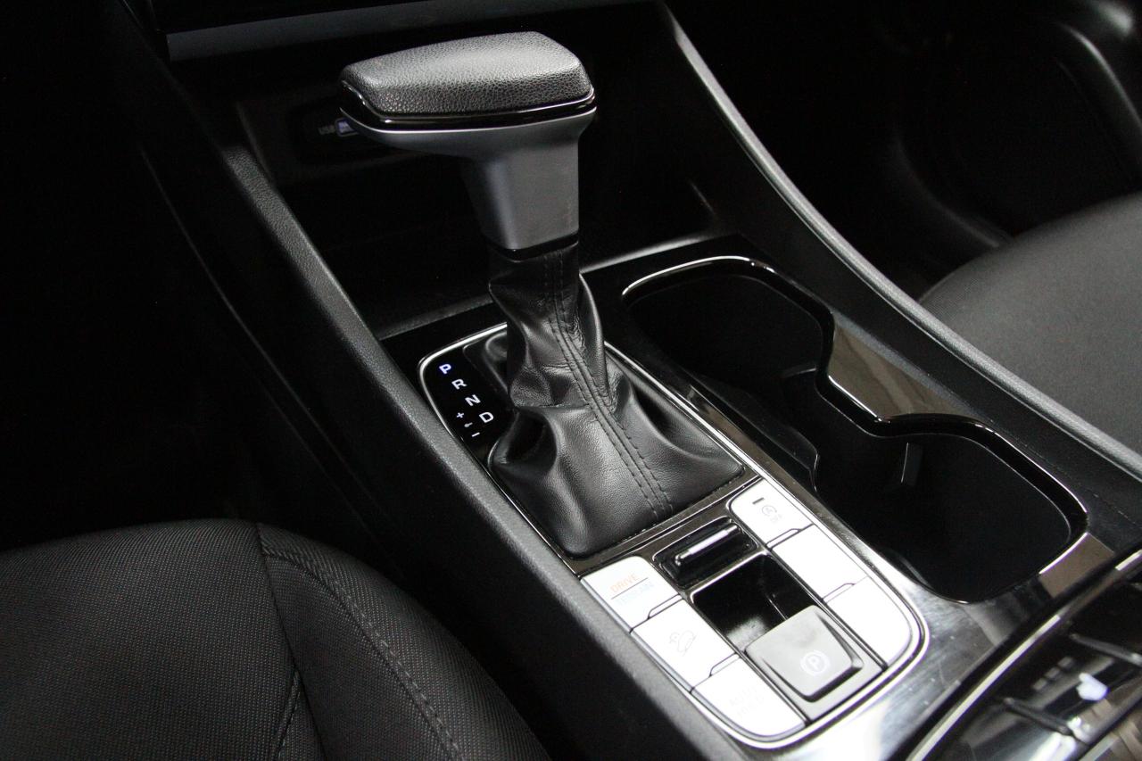2022 Hyundai Tucson PREFERRED | AWD | BSM | Heated Seats | CarPlay
