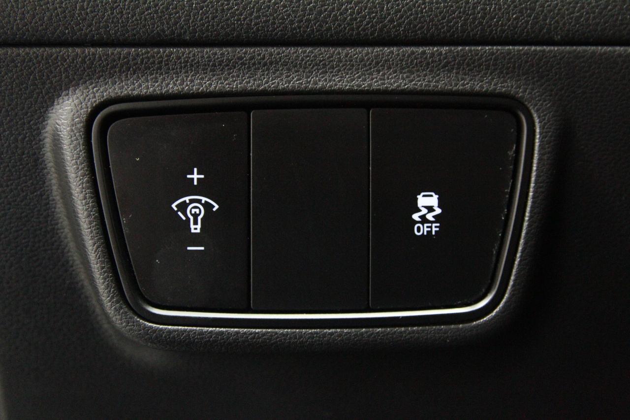 2022 Hyundai Tucson PREFERRED | AWD | BSM | Heated Seats | CarPlay