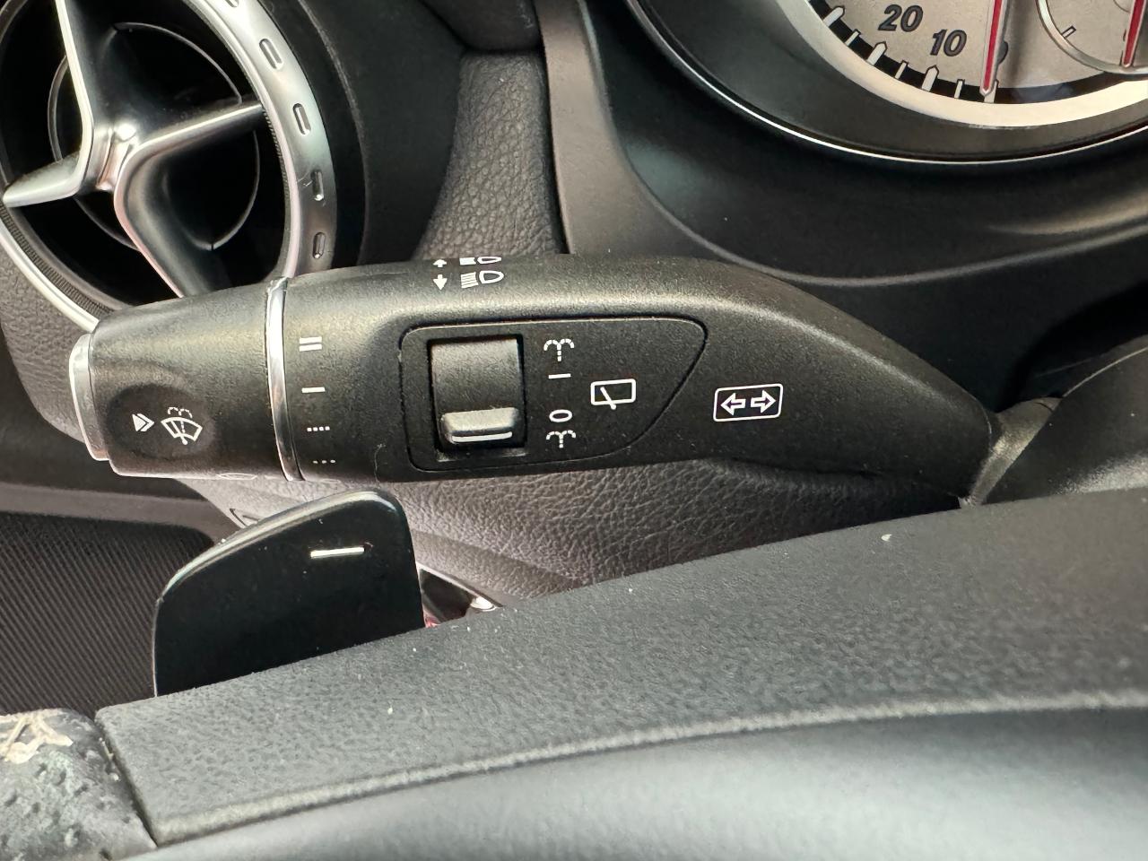 2017 Mercedes-Benz GLA GLA250+Camera+GPS+Roof+Blind Spot+CLEAN CARFAX - Photo #46