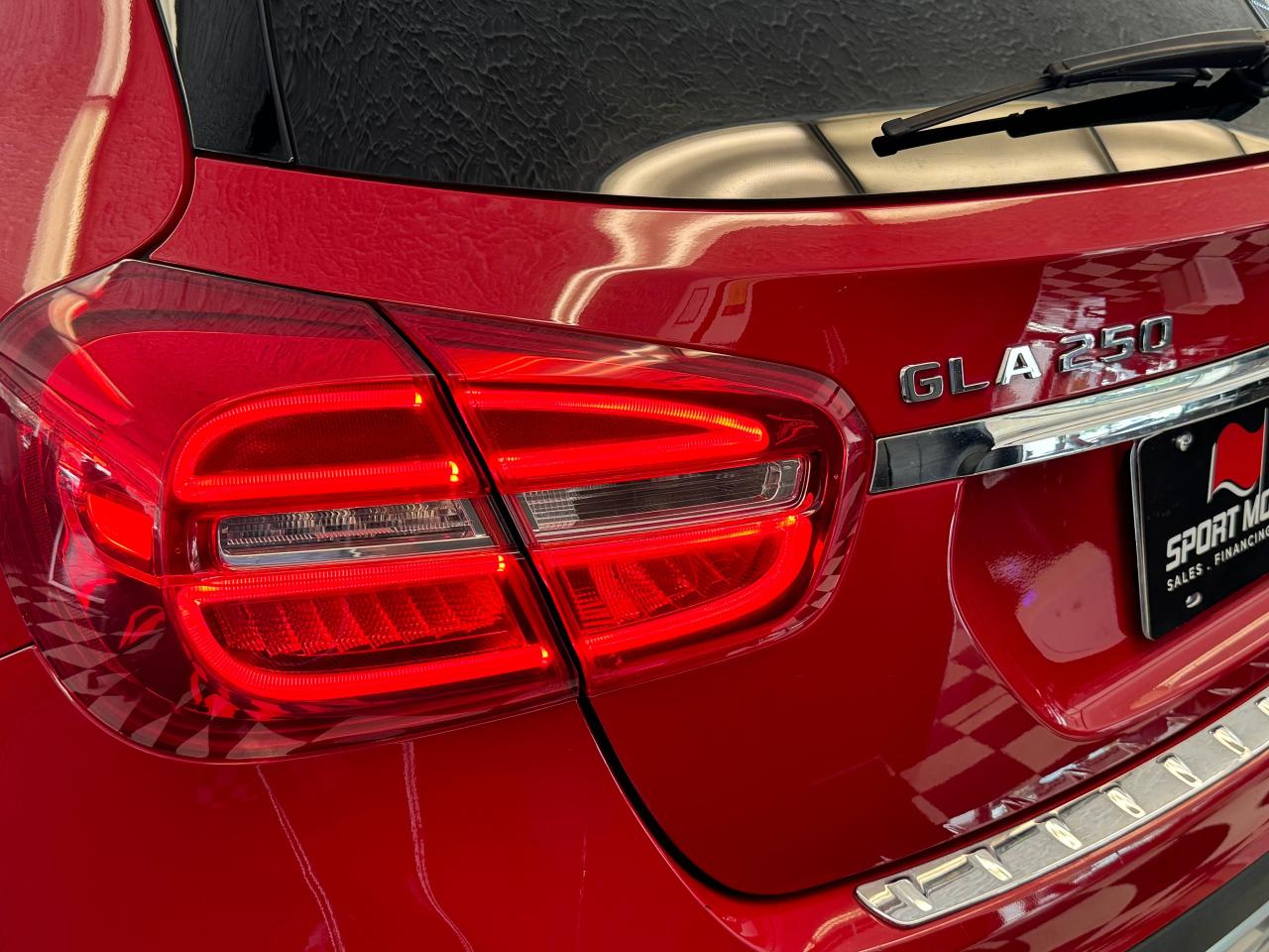 2017 Mercedes-Benz GLA GLA250+Camera+GPS+Roof+Blind Spot+CLEAN CARFAX Photo121