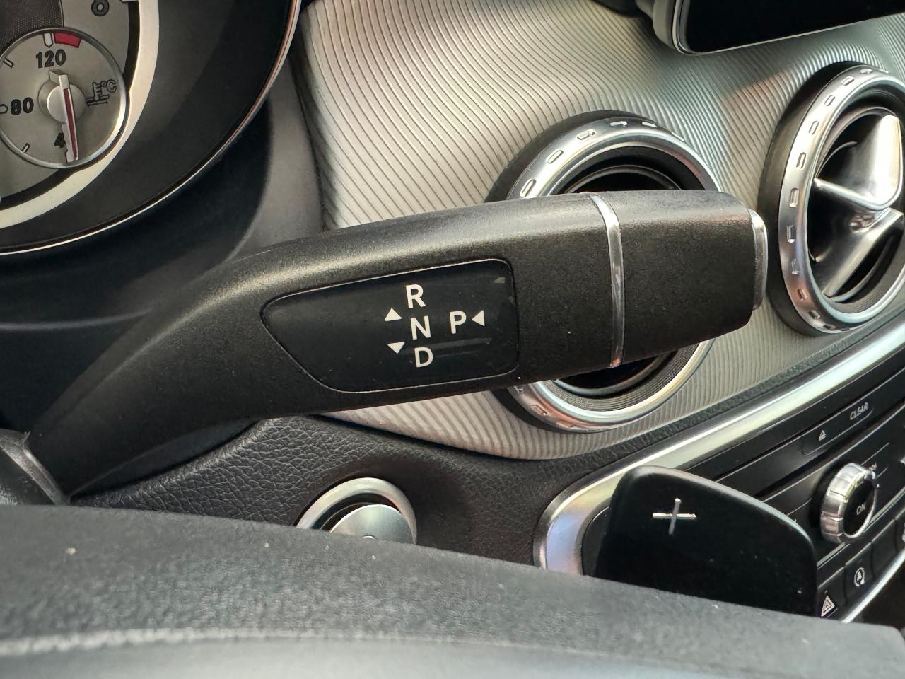 2017 Mercedes-Benz GLA GLA250+Camera+GPS+Roof+Blind Spot+CLEAN CARFAX - Photo #45