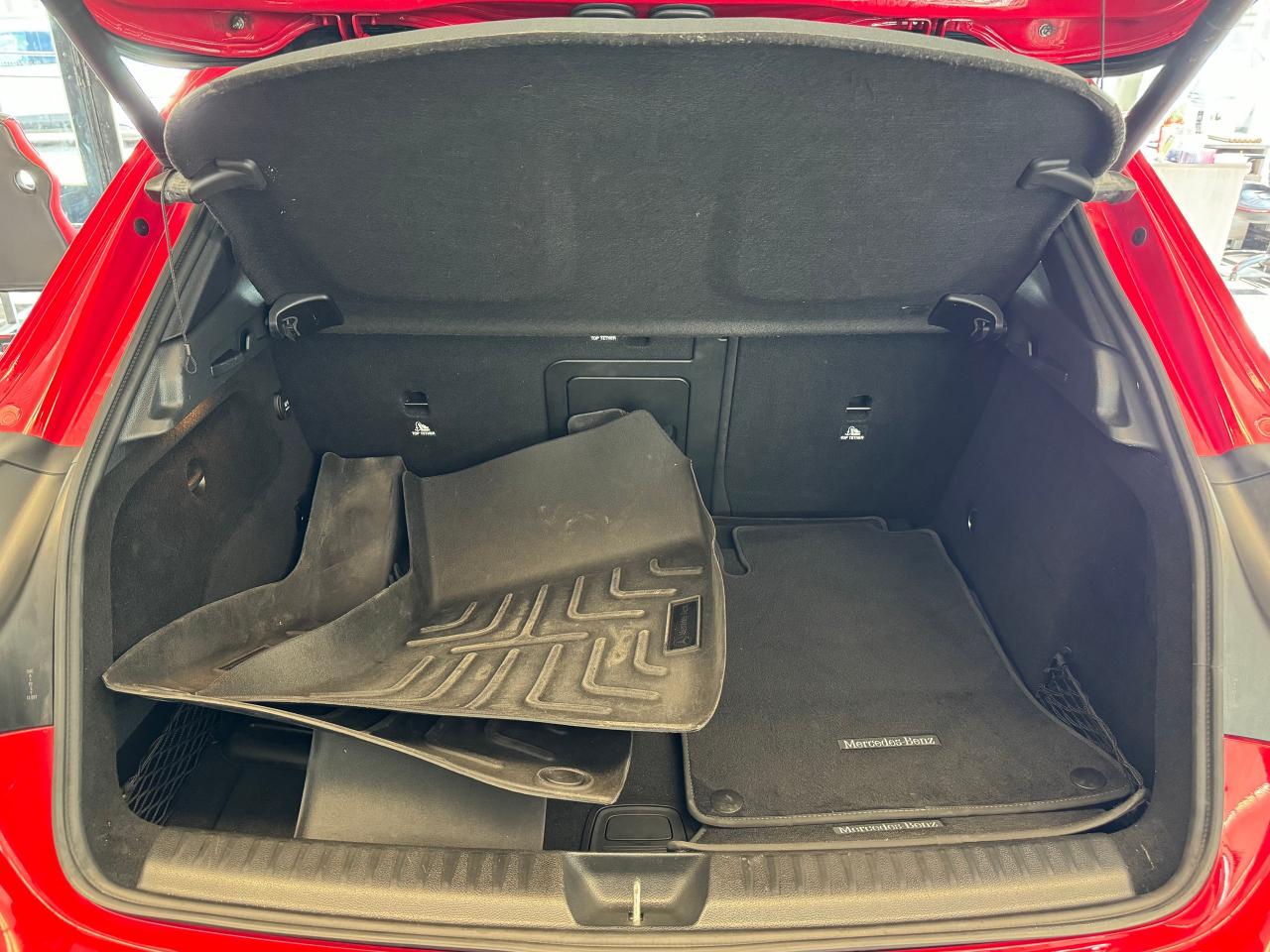 2017 Mercedes-Benz GLA GLA250+Camera+GPS+Roof+Blind Spot+CLEAN CARFAX - Photo #25