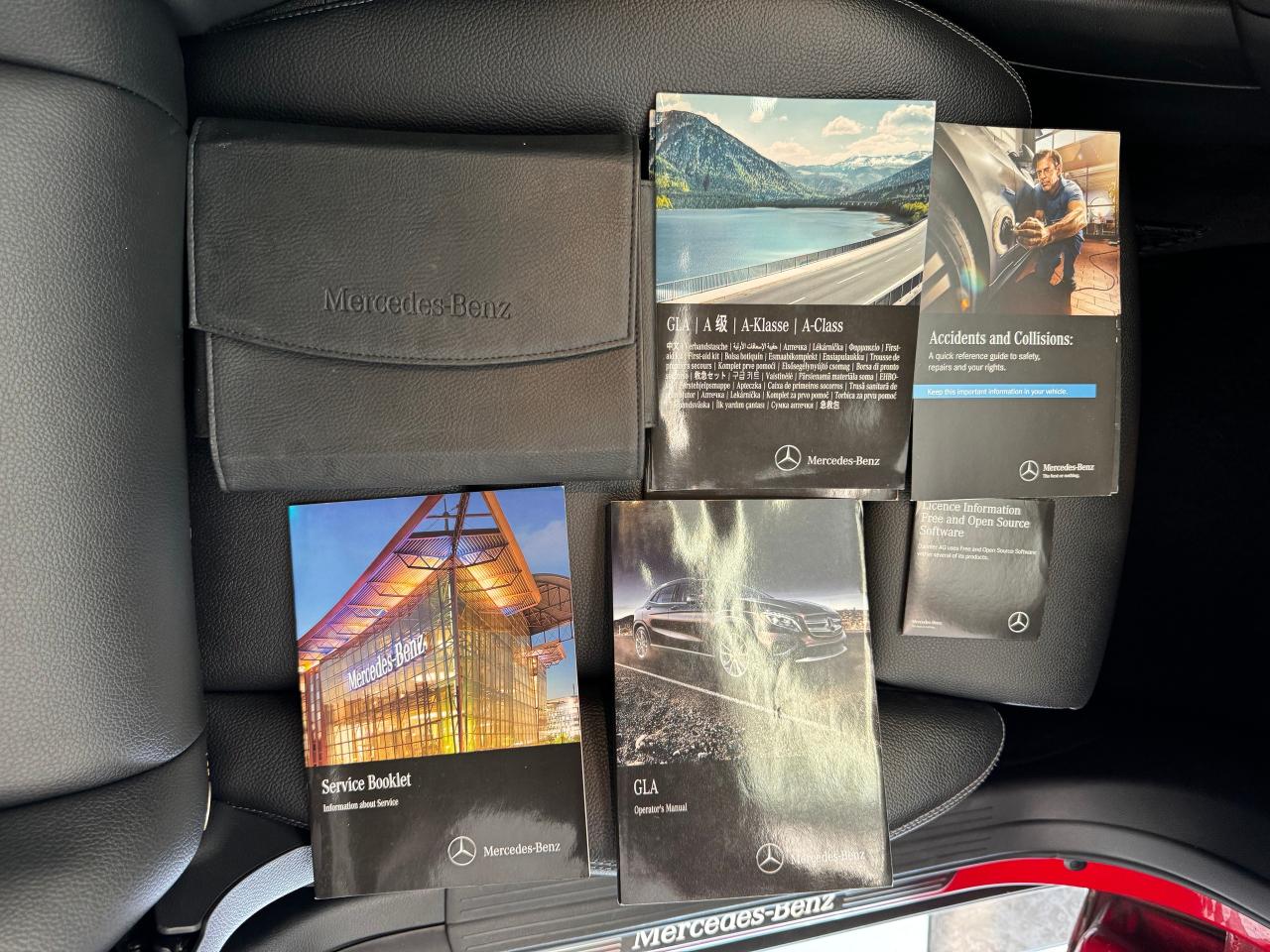 2017 Mercedes-Benz GLA GLA250+Camera+GPS+Roof+Blind Spot+CLEAN CARFAX - Photo #26