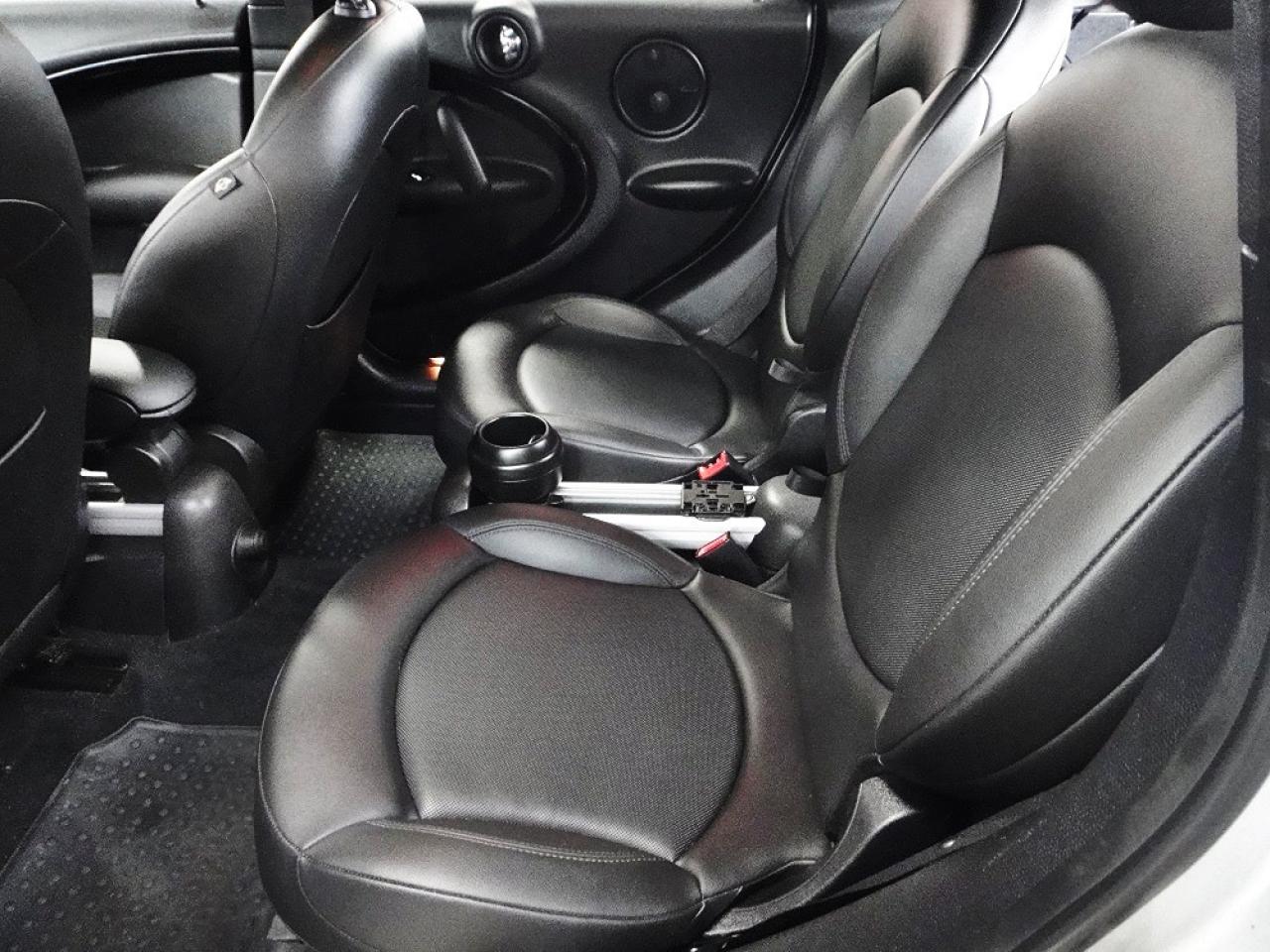 2011 MINI Cooper Countryman AWD,S MODEL,NO ACCIDENT,ALL SERVICE RECORDS - Photo #18