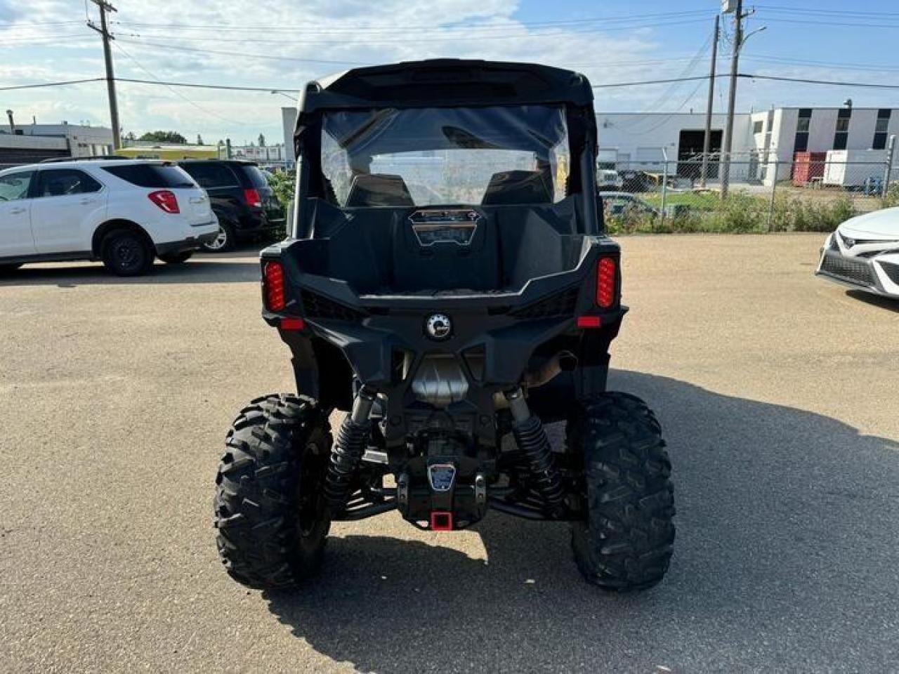 2021 Can-Am MAVERICK 1000 SPORT DPS $120 B/W - Photo #5