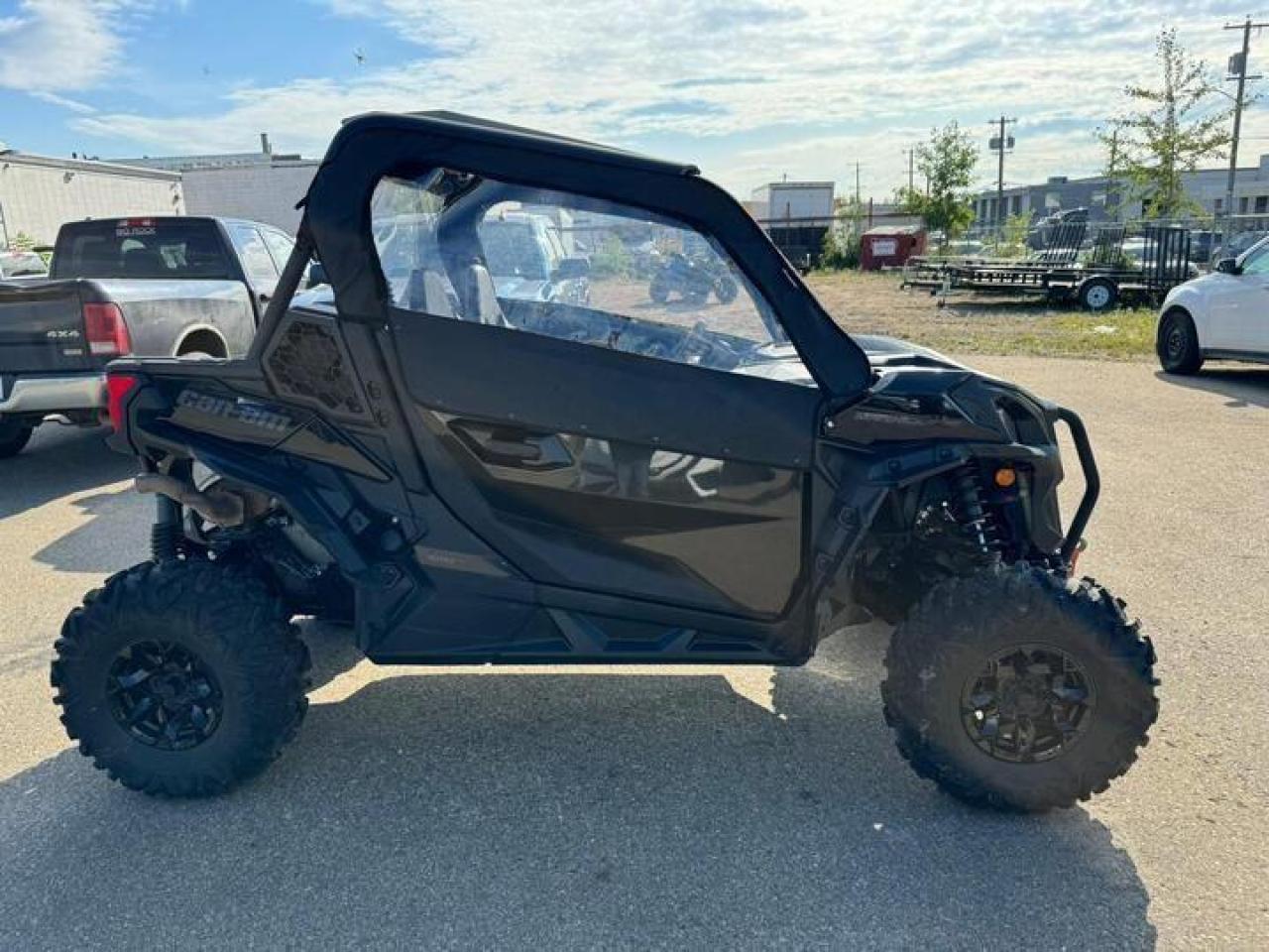 2021 Can-Am MAVERICK 1000 SPORT DPS $120 B/W - Photo #7