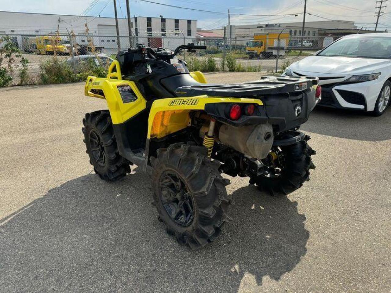 2019 CAN AM Can Am Outlander 850 XMR  $107 B/W - Photo #3