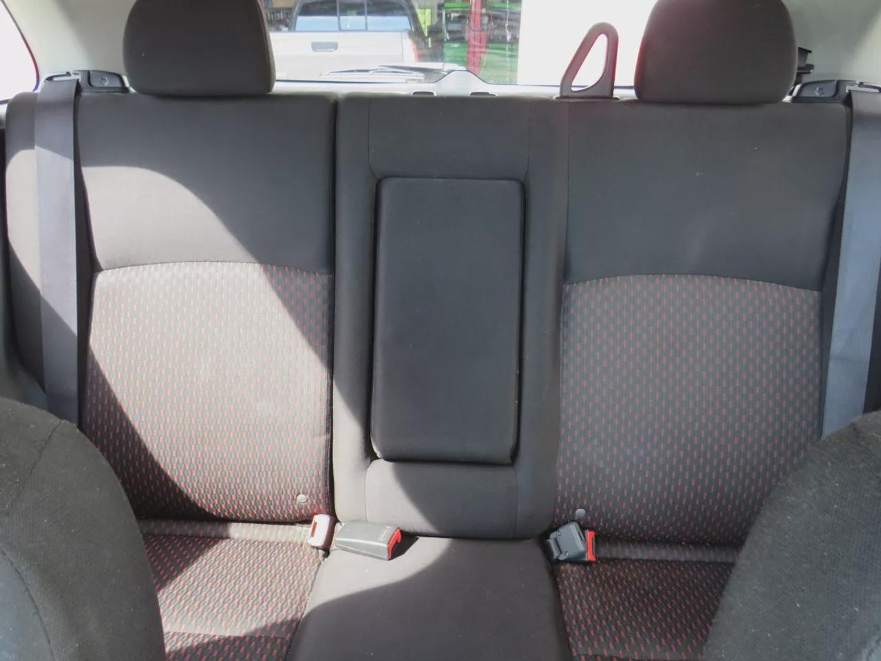 2017 Mitsubishi RVR SE | Clean Carfax Report | 4WD | Tints | Alloy Rims | Reverse Camera | Bluetooth | Cruise Control | Photo