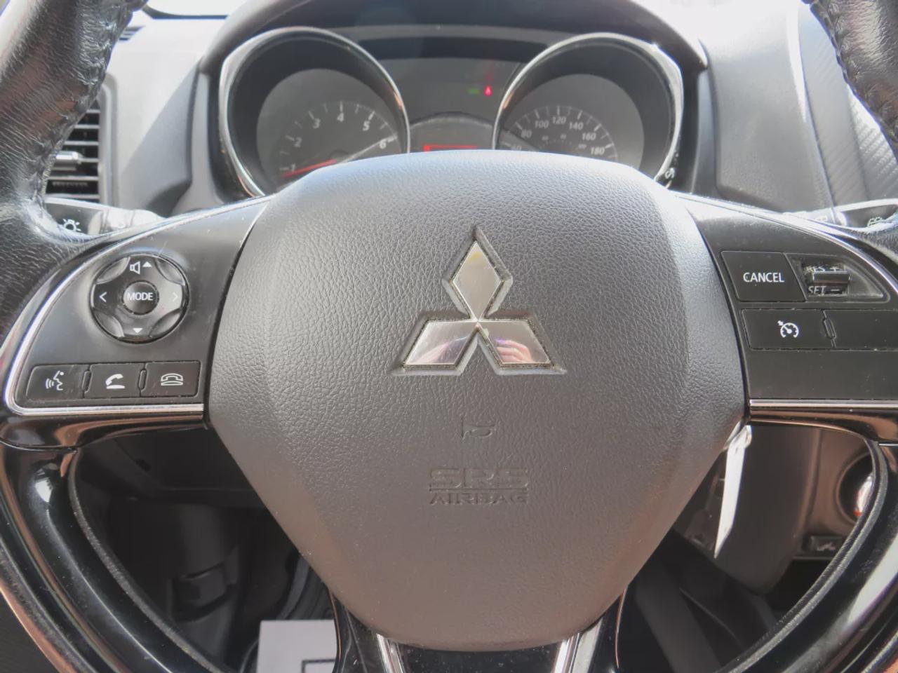 2017 Mitsubishi RVR SE | Clean Carfax Report | 4WD | Tints | Alloy Rims | Reverse Camera | Bluetooth | Cruise Control | Photo