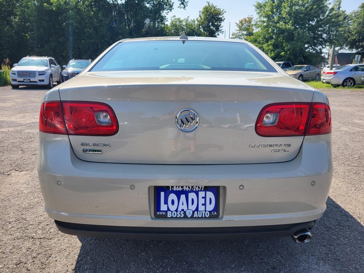 2011 Buick Lucerne CXL Premium Photo