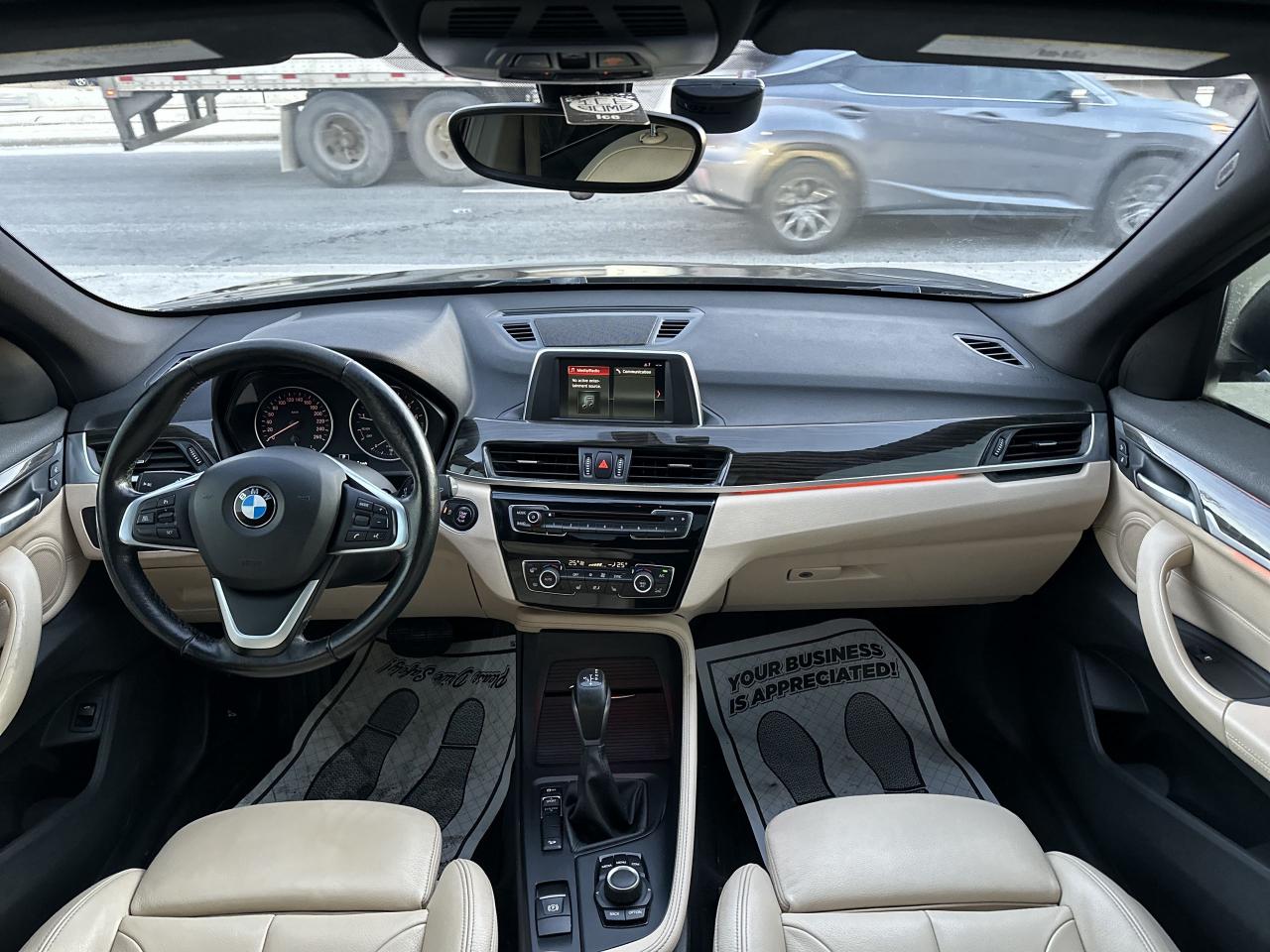 2018 BMW X1 xDrive28i | PANO | BACK UP CAMERA | NAVI | - Photo #17