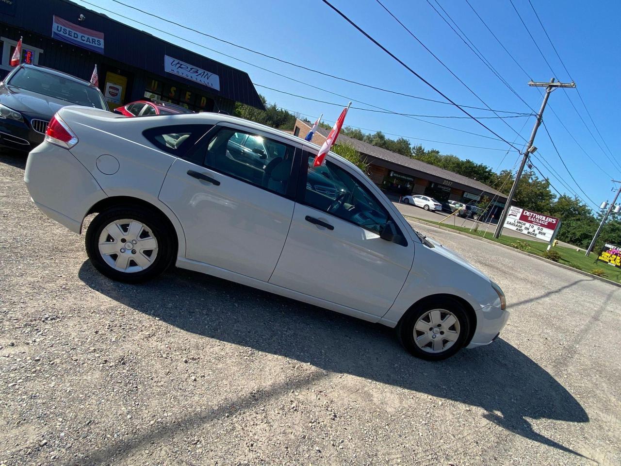 2009 Ford Focus  - Photo #6