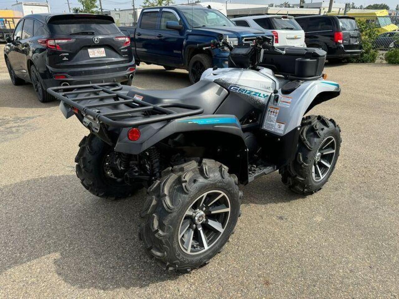 2024 Yamaha Grizzly 700 EPS SE $114 B/W - Photo #7