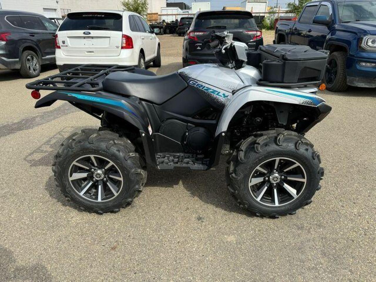 2024 Yamaha Grizzly 700 EPS SE $114 B/W - Photo #8