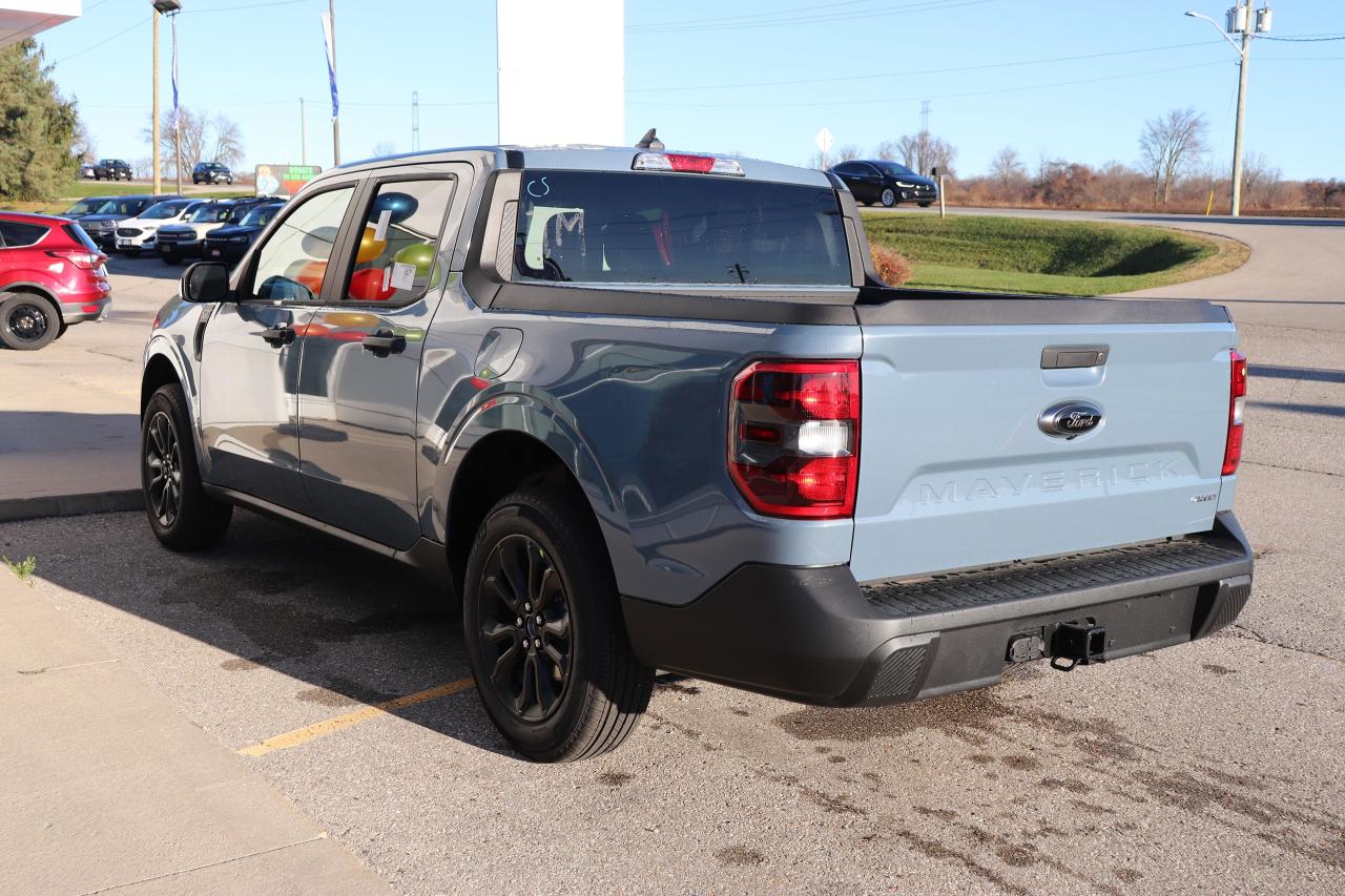 2024 Ford MAVERICK XLT AWD SUPERCREW Photo