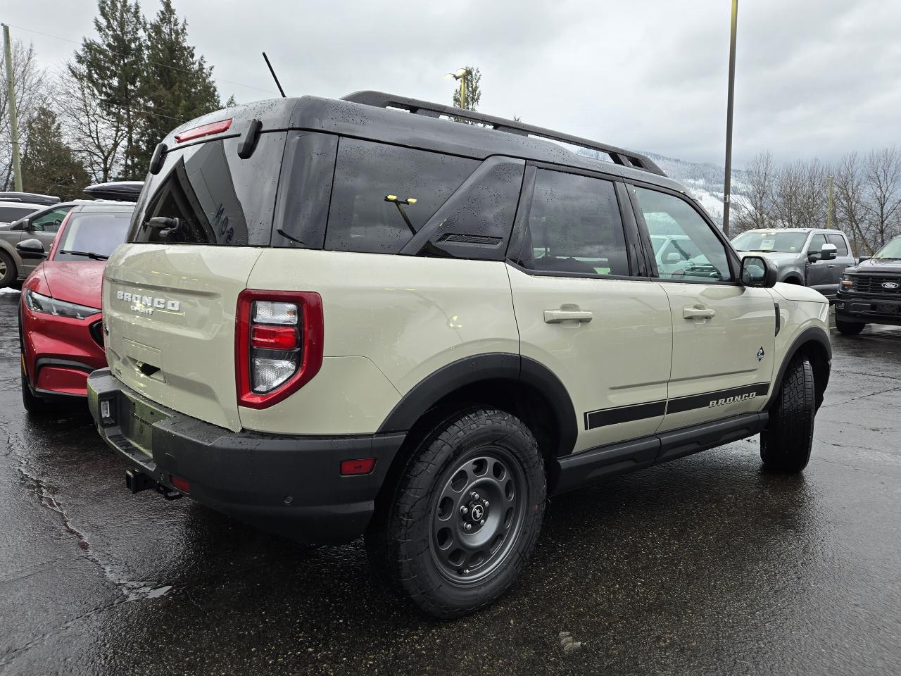 2024 Ford Bronco Sport Outer Banks Photo5