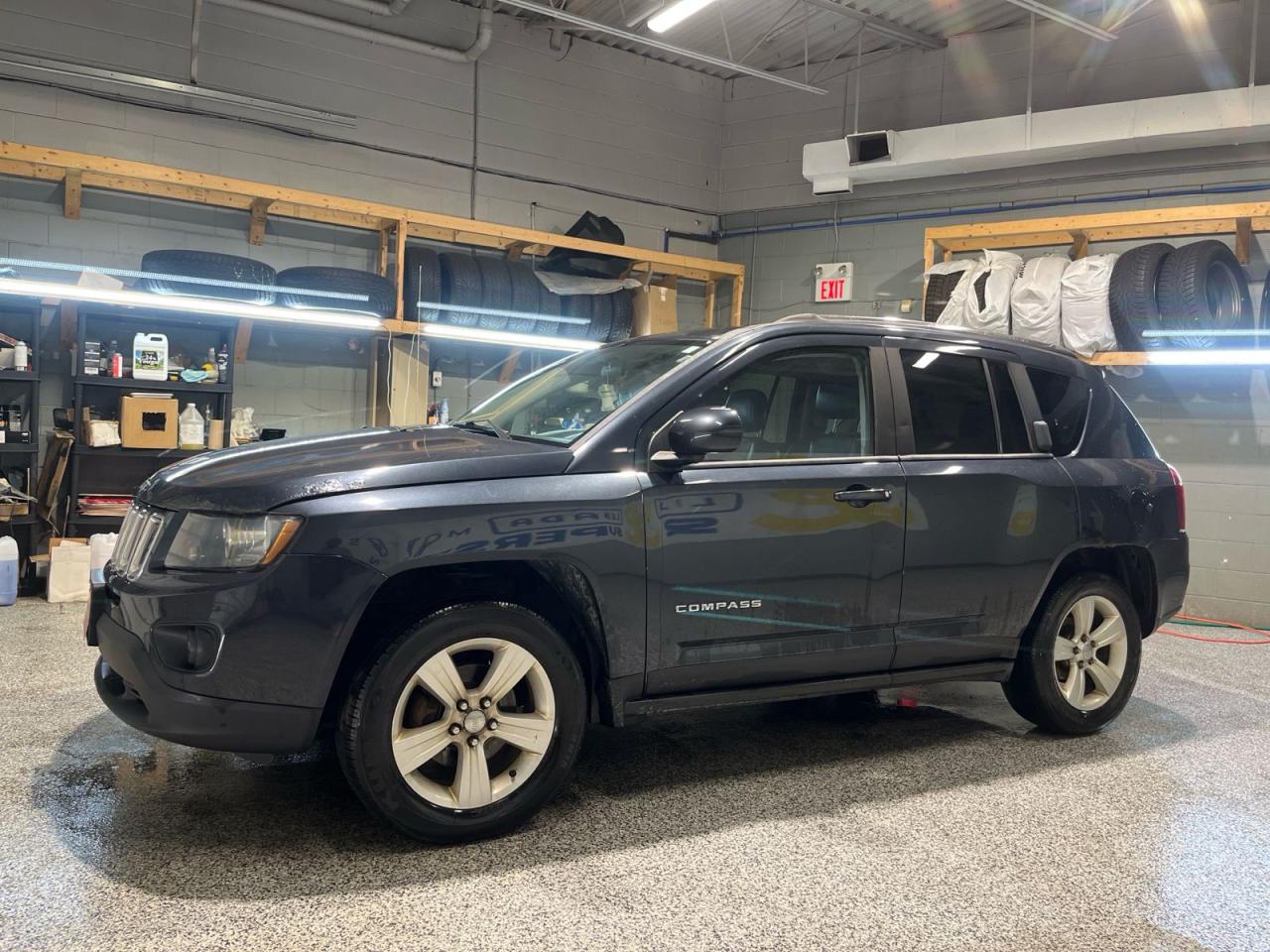 Used 2014 Jeep Compass North 4WD * Leather/Cloth Seats * Keyless Entry *  Power Locks/Windows/Side View Mirrors * Climate Controls * Audio Controls * Steering Controls * Cru for sale in Cambridge, ON