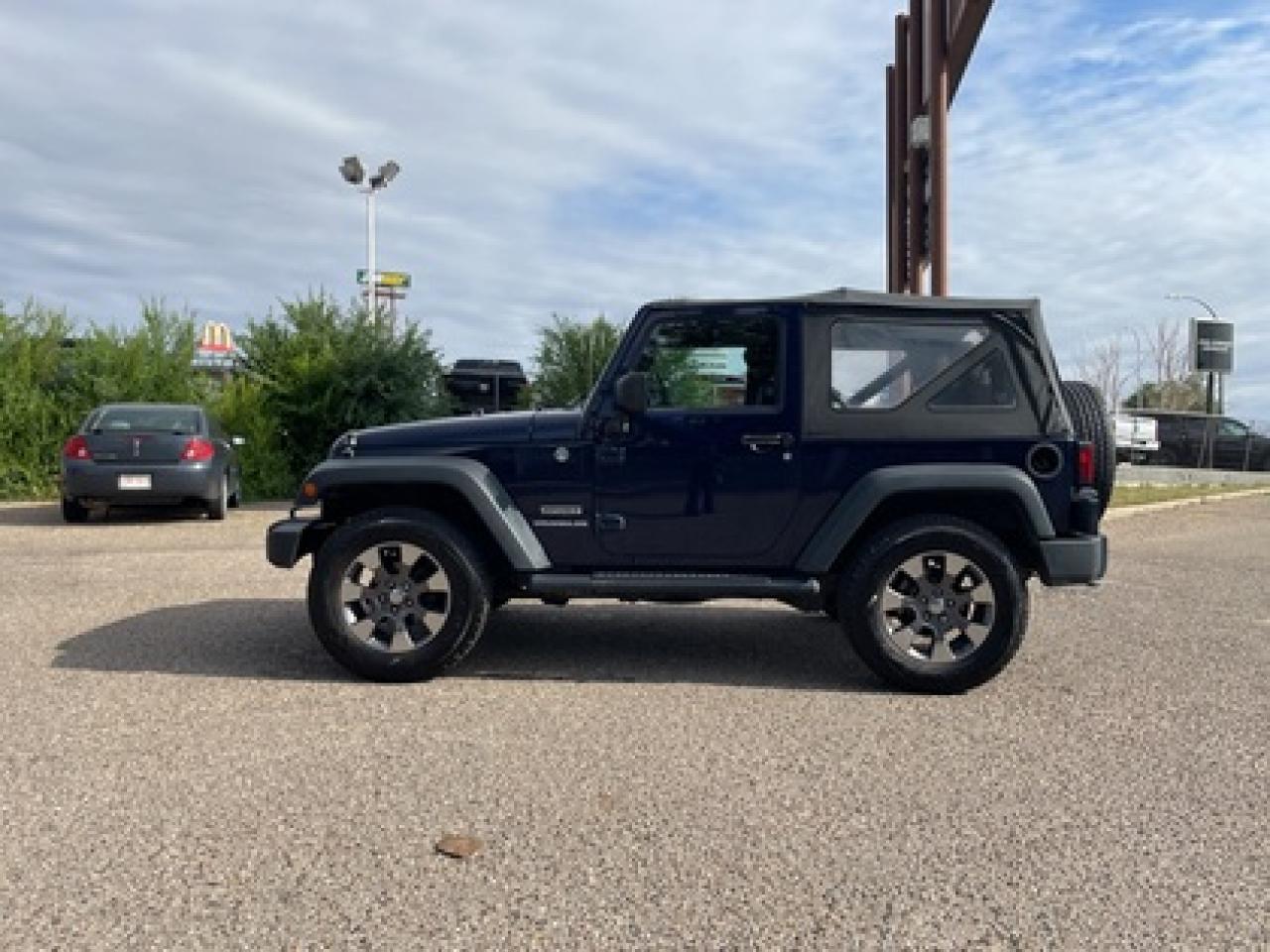 2013 Jeep Wrangler 4WD 2dr Sport, LOW KM, SOFT TOP, #219 Photo3