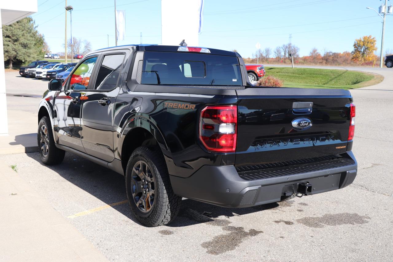 2024 Ford Maverick LARIAT ADVANCED AWD SUPERCREW Photo3