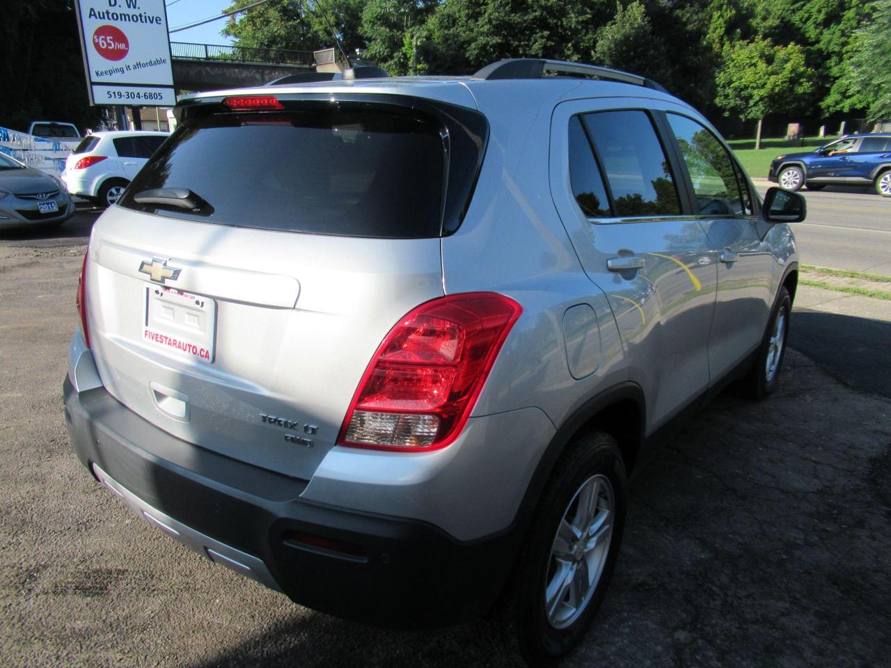 2015 Chevrolet Trax 2LT Photo2