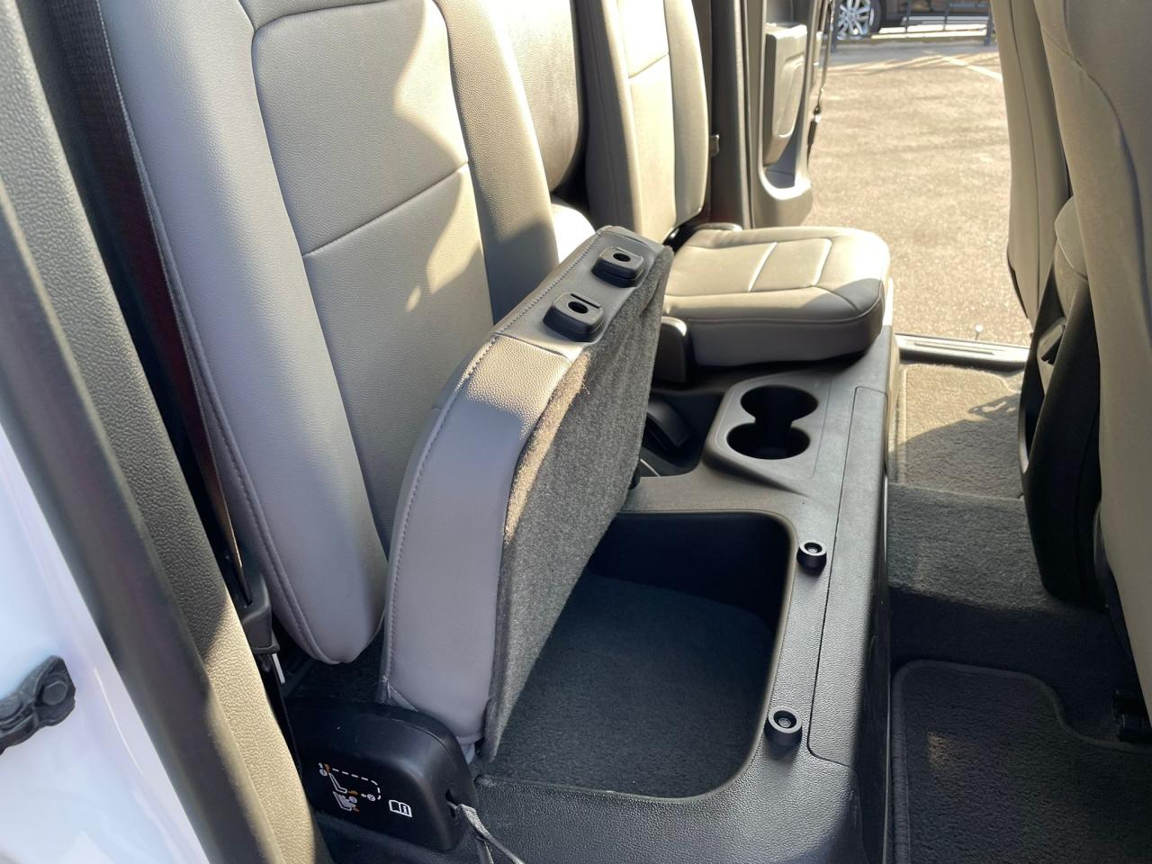 2021 Chevrolet Colorado 2WD Ext Cab 128" Work Truck  TOOL BOX NO ACCIDENT - Photo #18