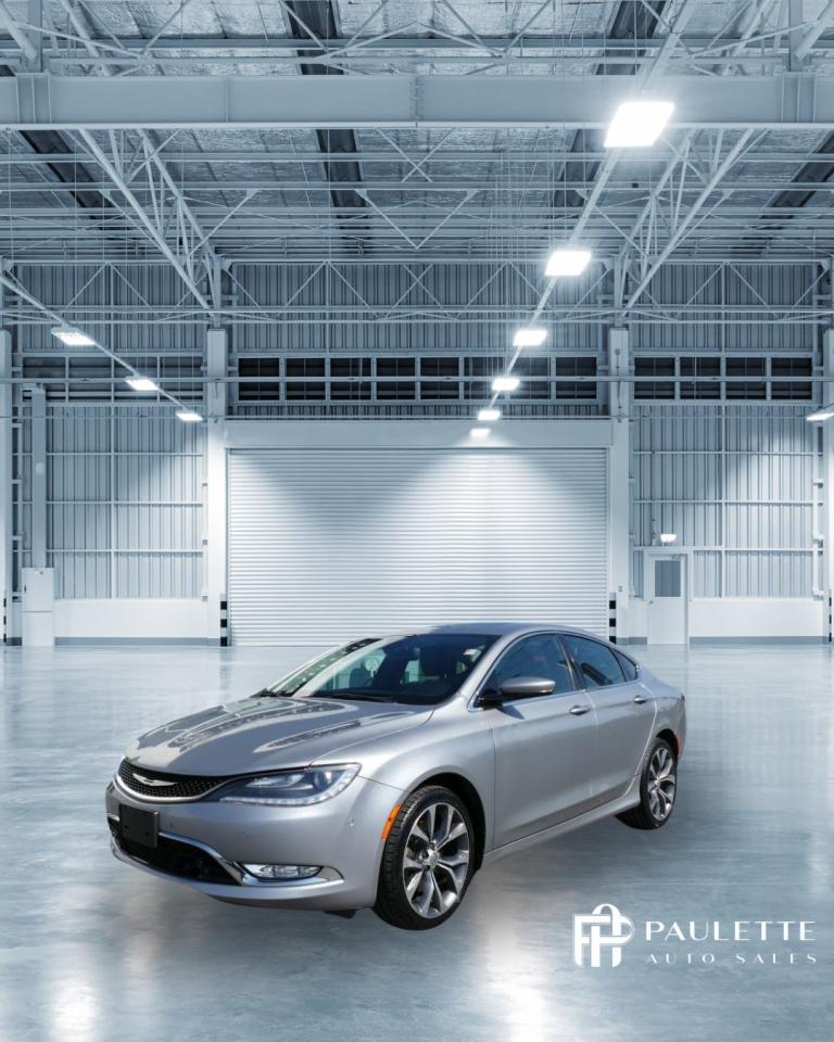 Used 2015 Chrysler 200 C- LOADED- for sale in Kingston, ON