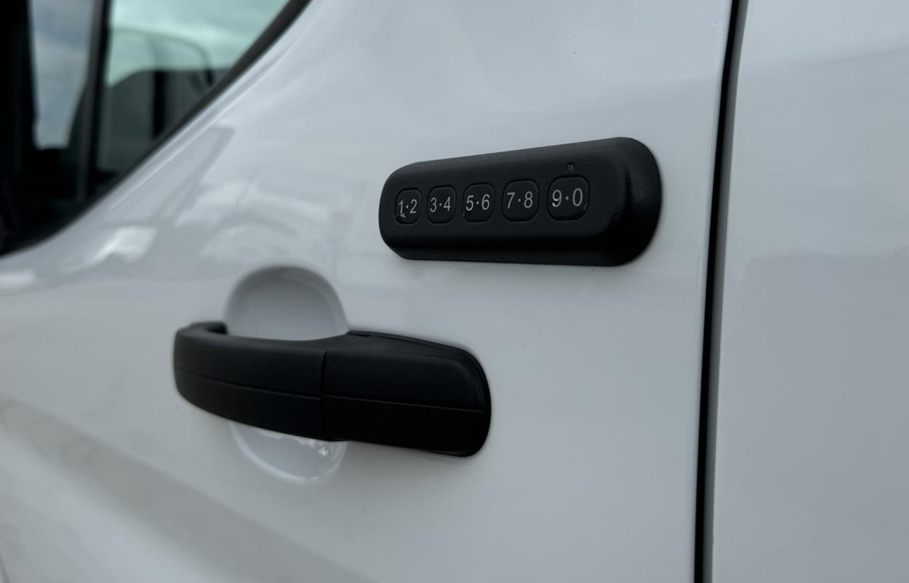 2021 Ford Transit T-250 148" HI RF RWD Photo