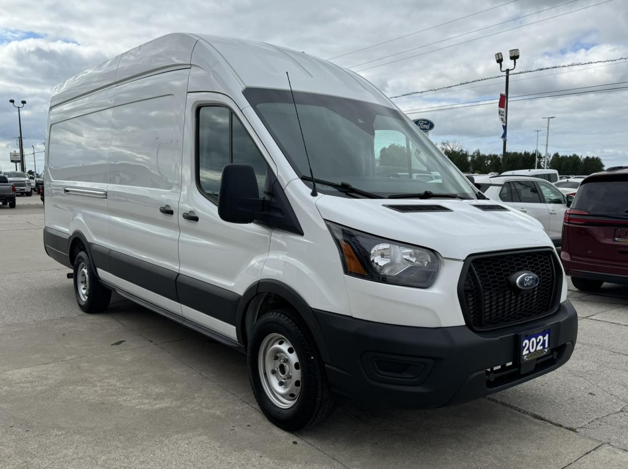 2021 Ford Transit T-250 148" HI RF RWD Photo