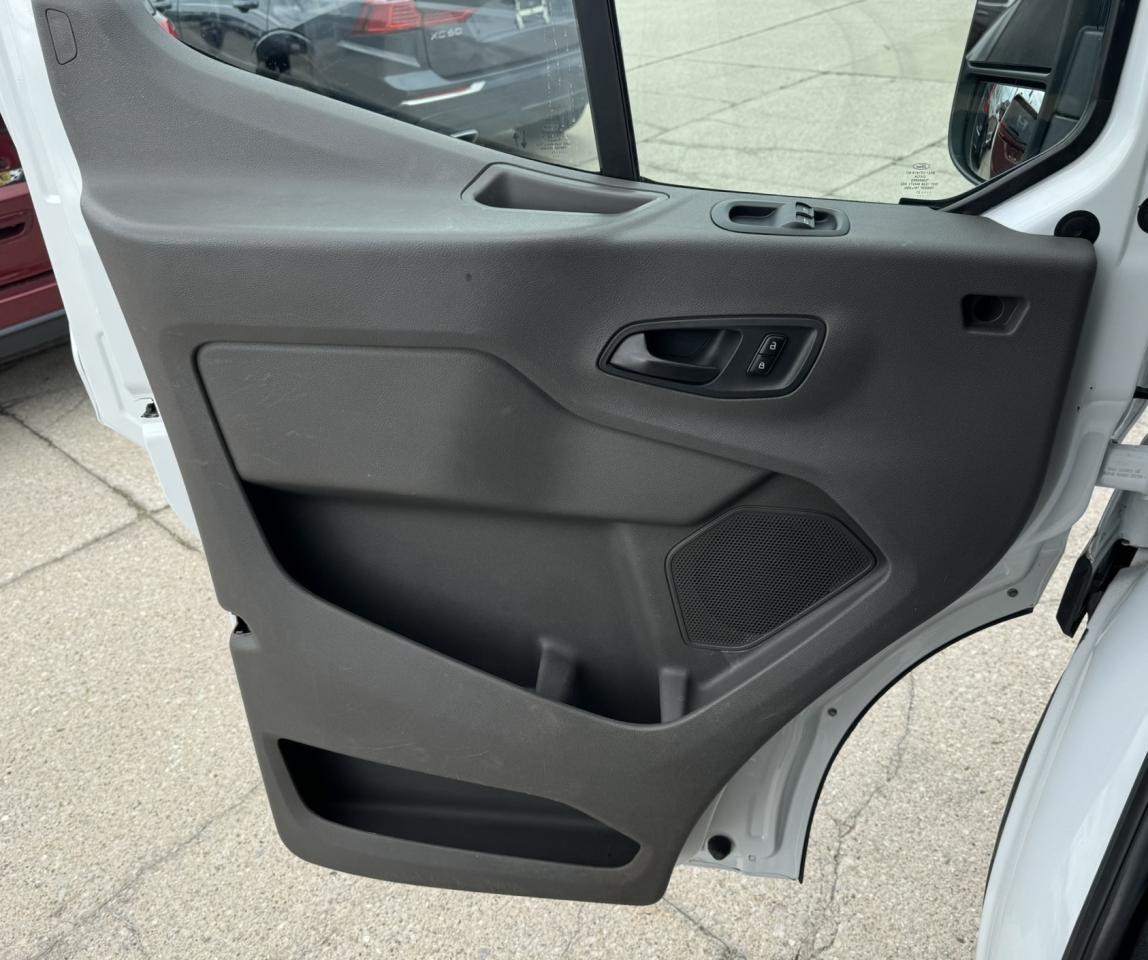 2021 Ford Transit T-250 148" HI RF RWD Photo