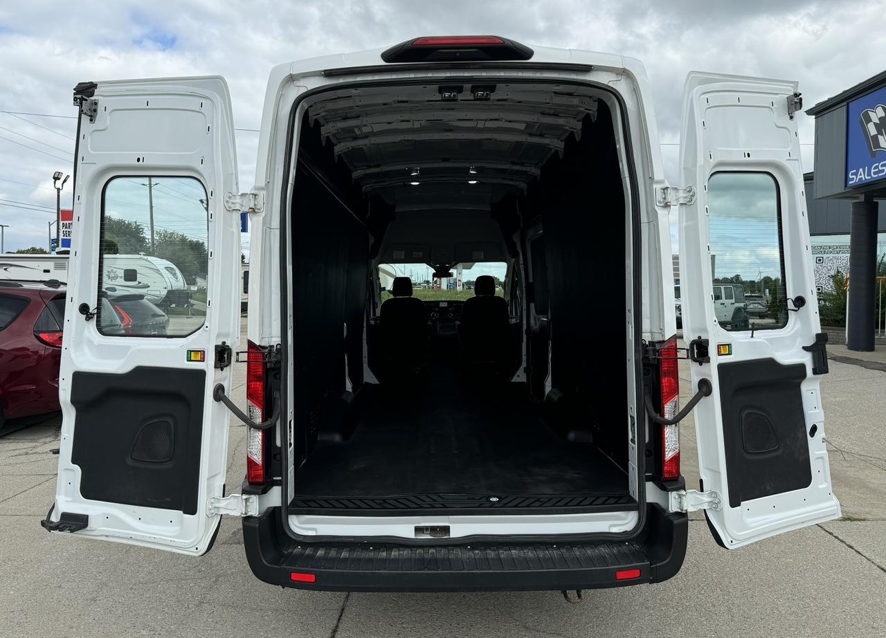 2021 Ford Transit T-250 148" HI RF RWD Photo