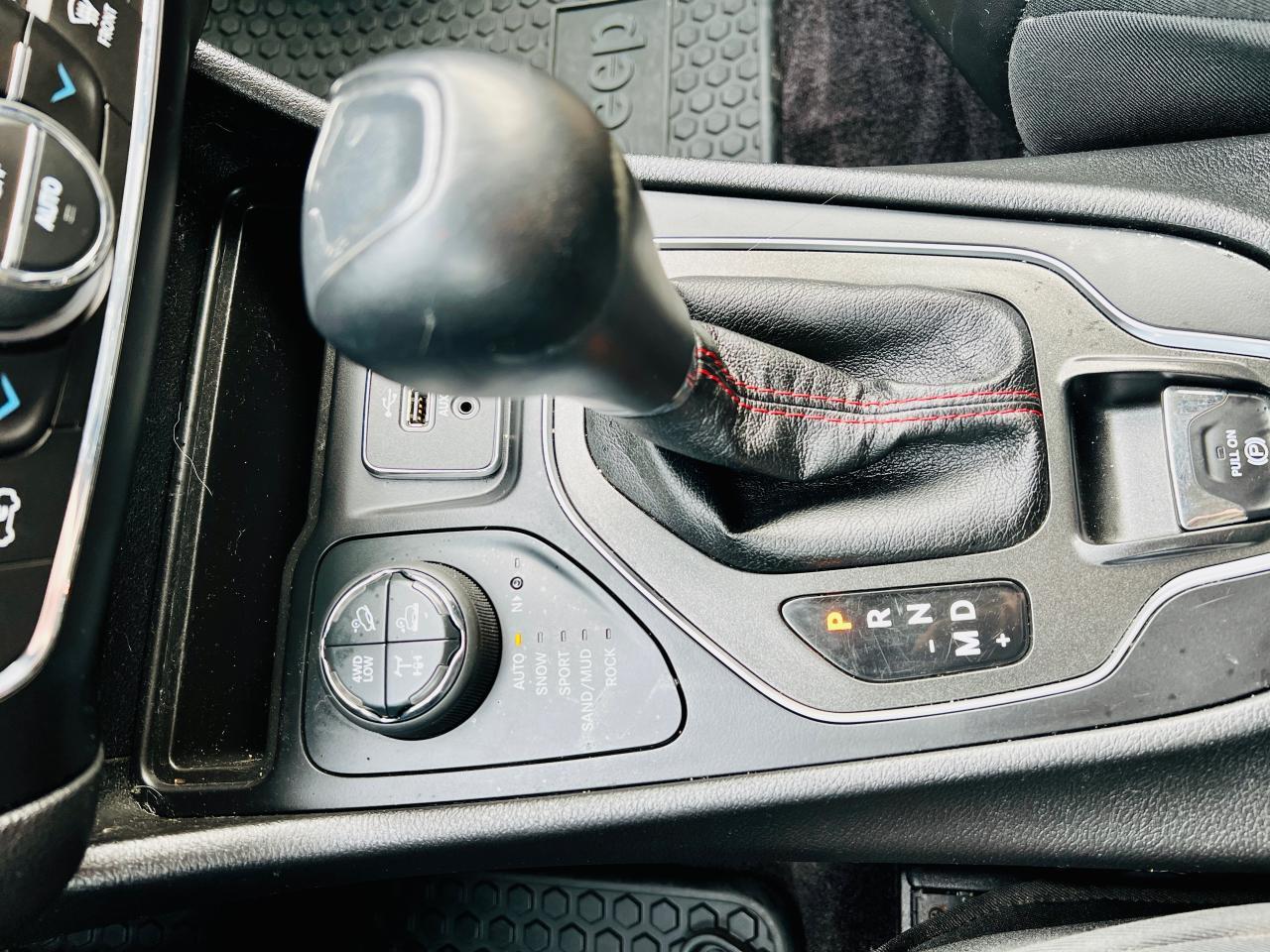 2019 Jeep Cherokee Trailhawk Elite - Photo #11