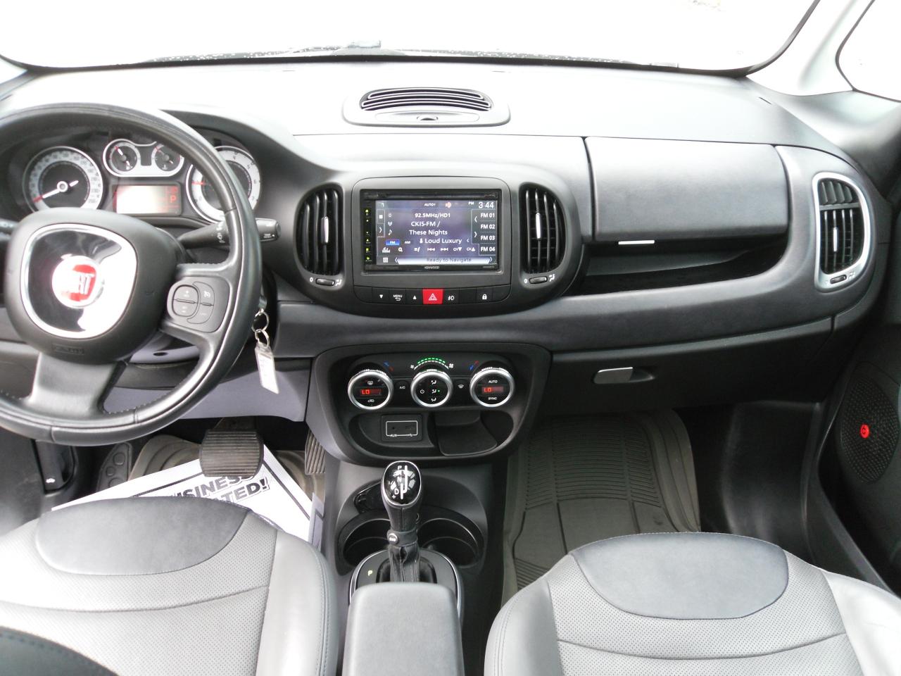 2015 Fiat 500L Lounge - Photo #8