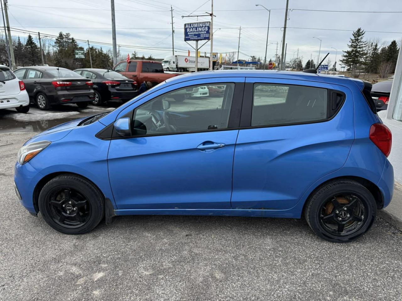 2016 Chevrolet Spark 5dr Hb Photo