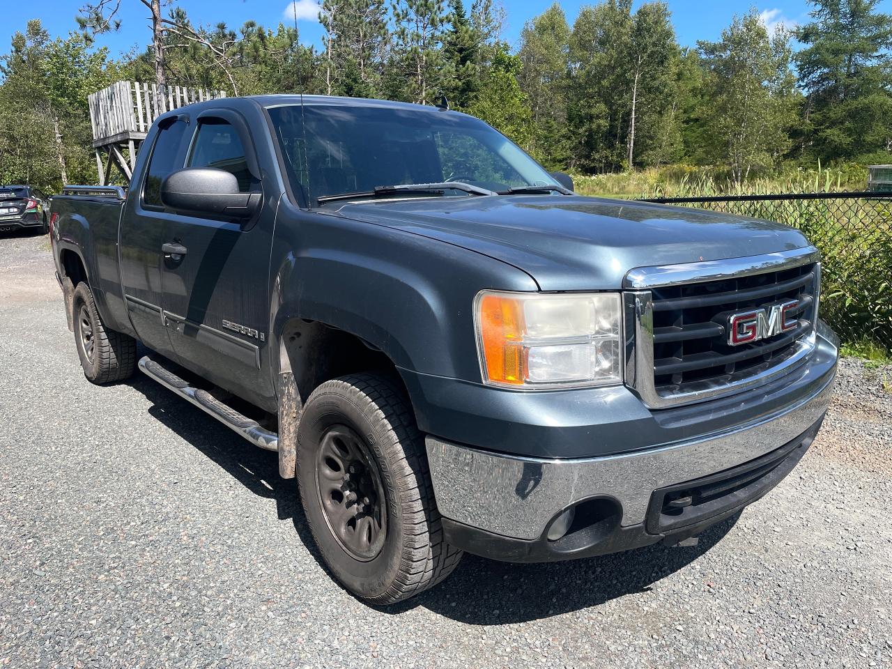 Used 2007 GMC Sierra 1500 SLE Z71 for sale in Hilden, NS